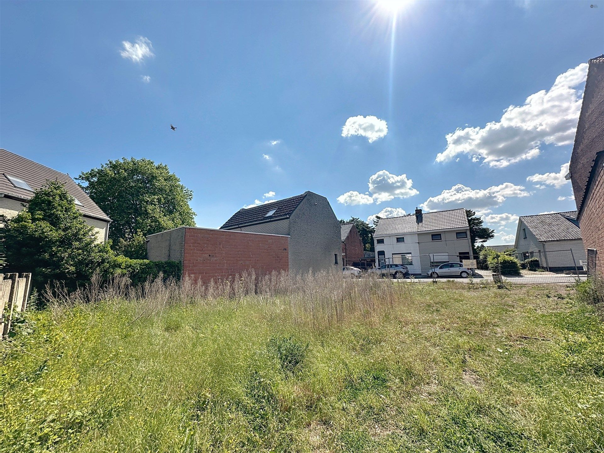 bouwgrond van 240m²  foto {{pictureIndex}}