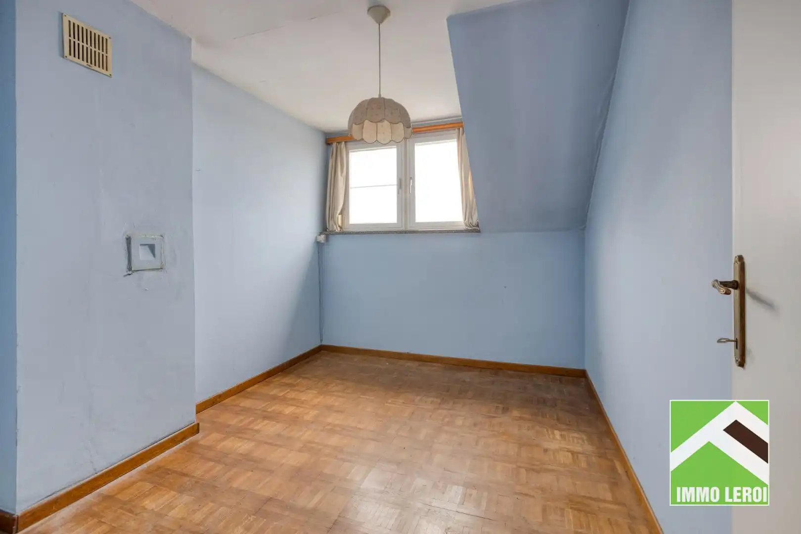 Landelijk gelegen woning met grote veranda en ruime tuin foto 19