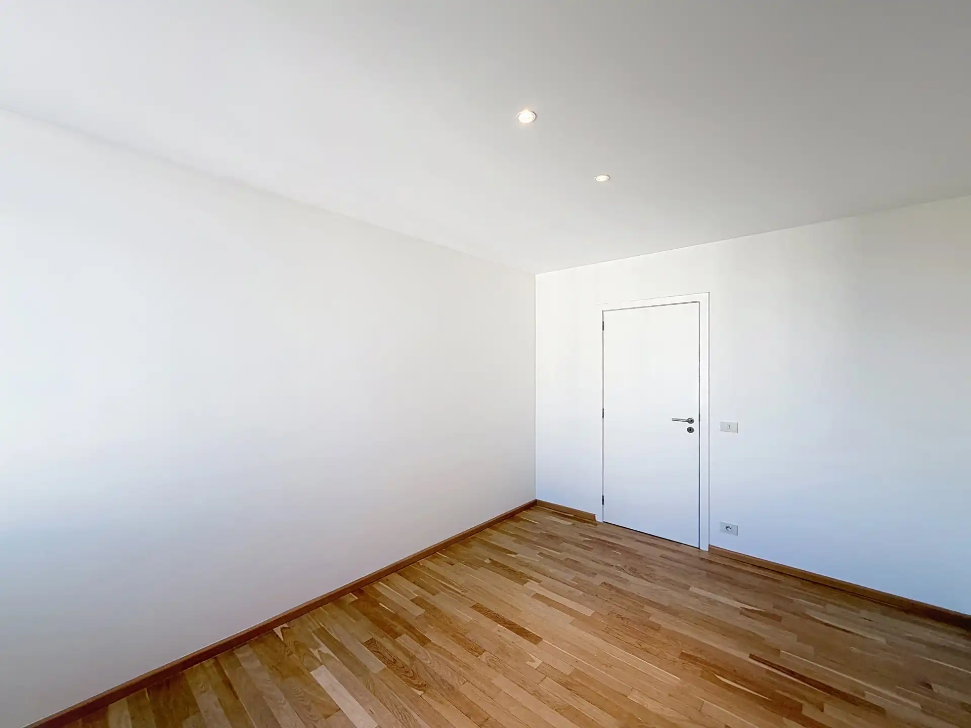 Appartement met 2 SLPK in het hooggelegen deel van St-Gillis foto 13