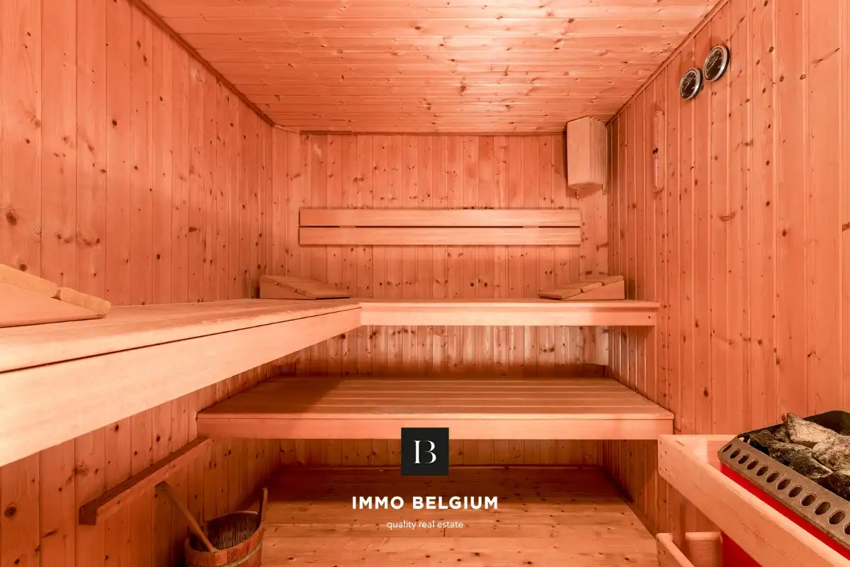 Prachtig gerenoveerde woning op 700m van het strand foto 17