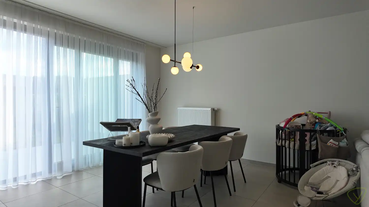 Halfopen prachtig afgewerkte woning vlakbij het centrum van Eeklo foto 4