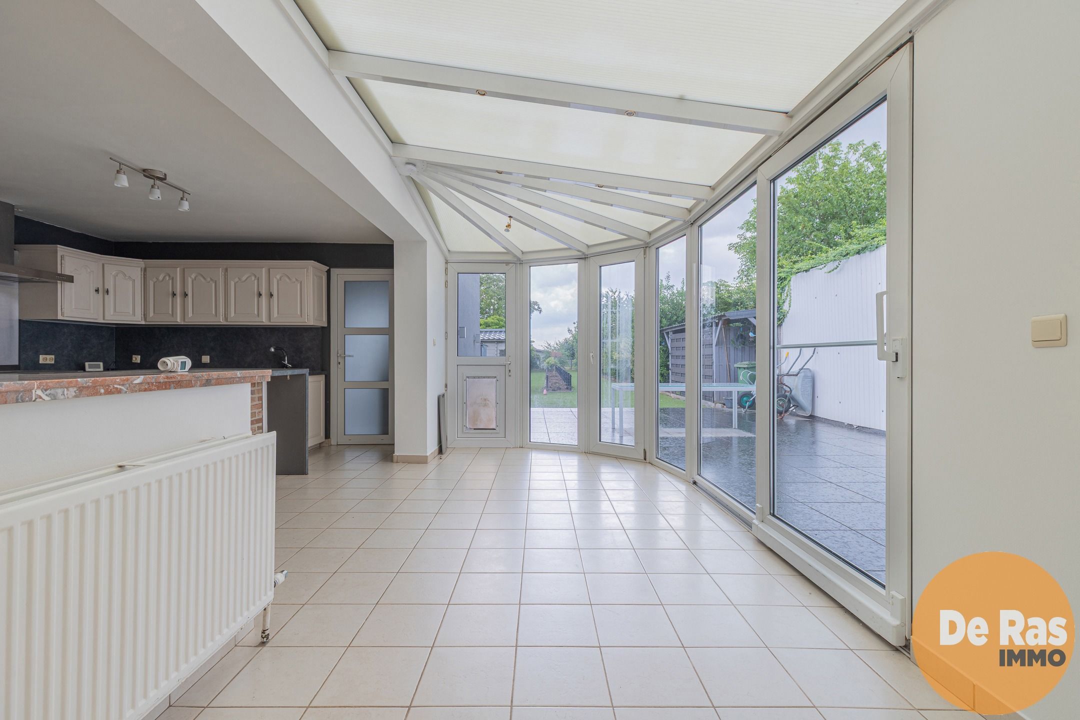 ERONDEGEM- Instapklare woning met grote tuin  foto 9
