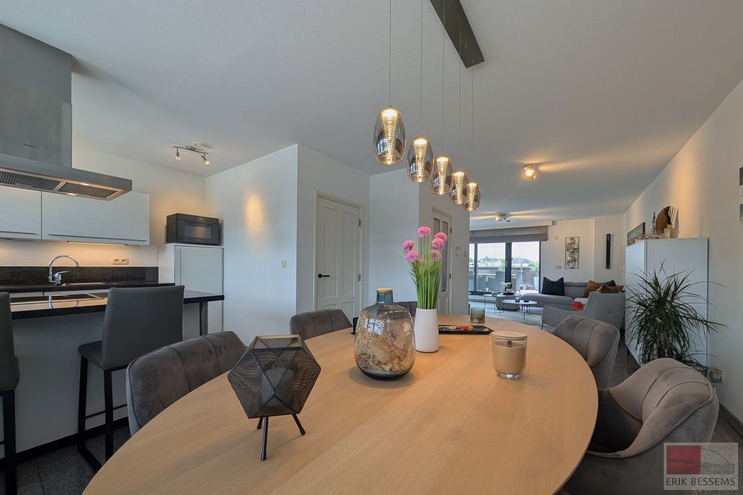 Appartement te huur foto 8