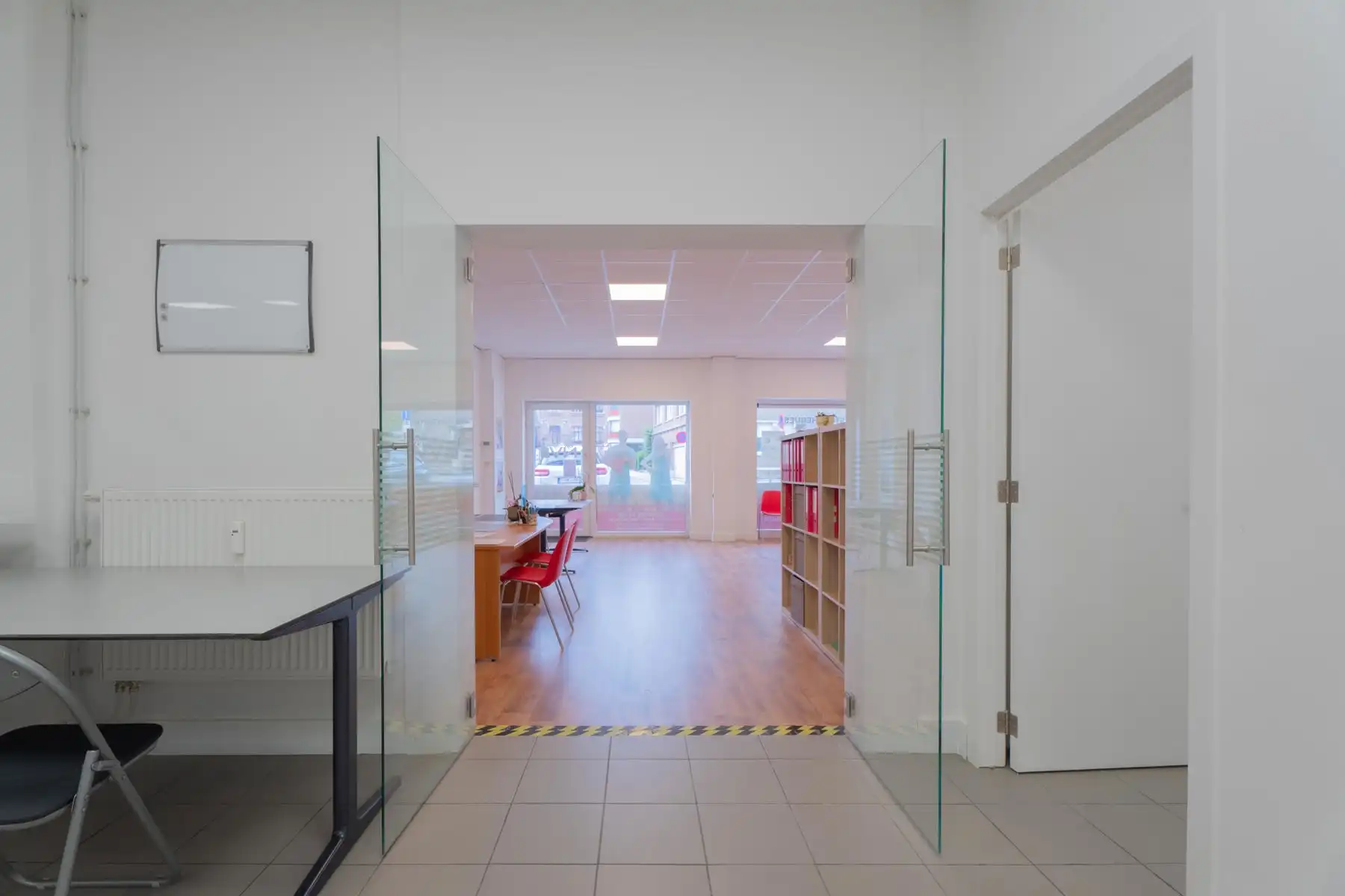 Uitstekend gelegen handelspand van 103 m² foto 5