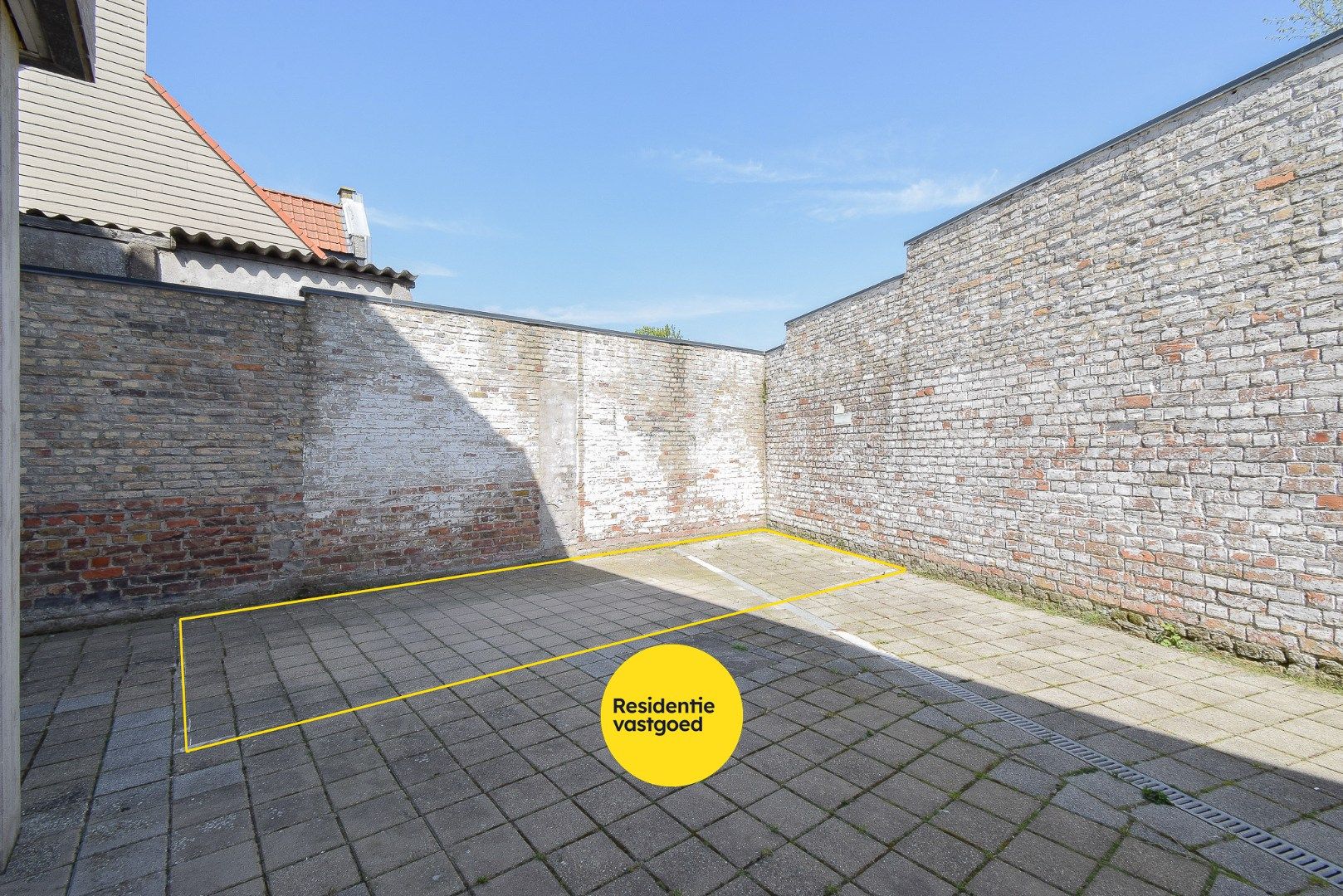 Recent 2 slaapkamer-appartement met autostandplaats in centrum Gistel foto 11