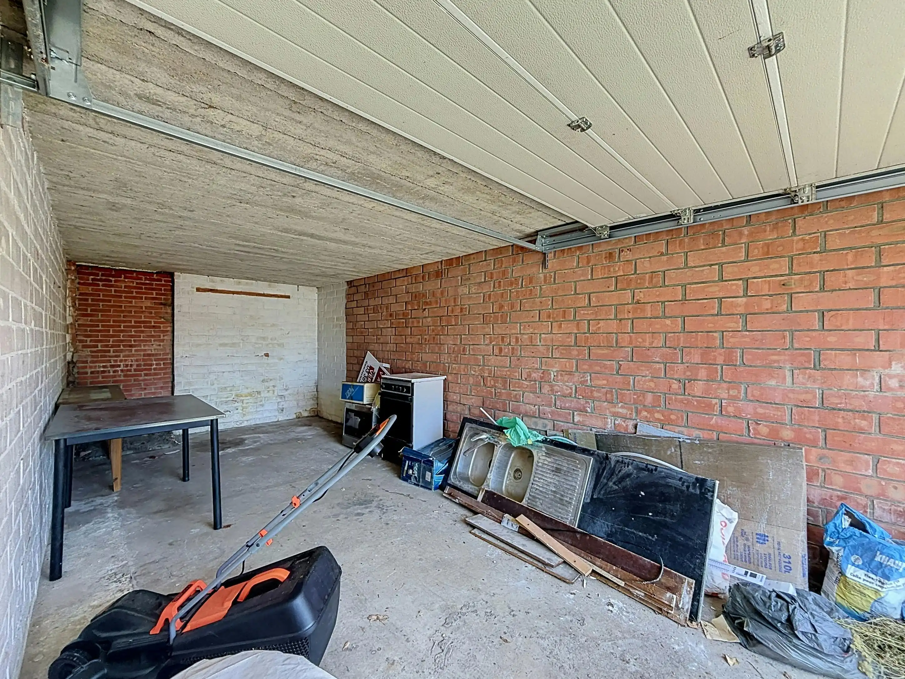 Garagebox te koop in centrum Wuustwezel! foto 7