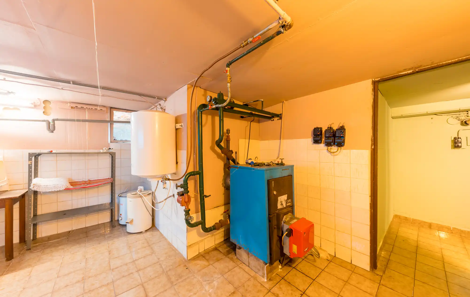 TE KOOP: Renovatiewoning met 5 slk en/of beroep aan huis op toplocatie in Gruitrode foto 15