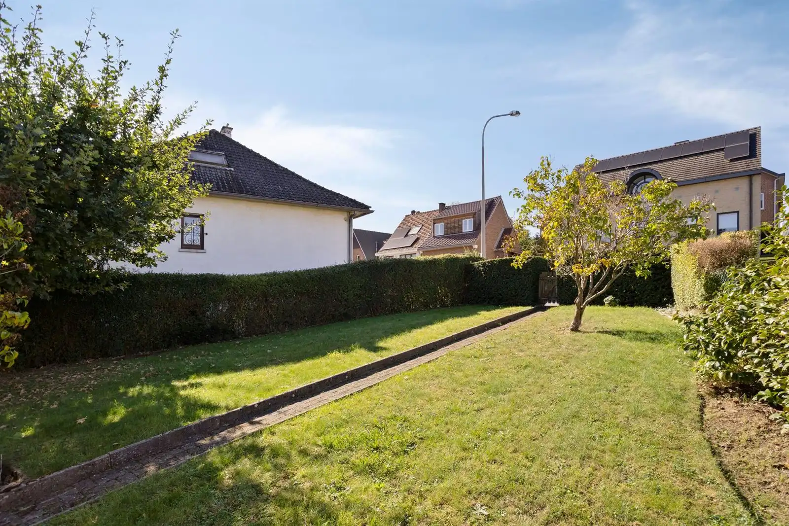 Charmante driegevelwoning  foto 14