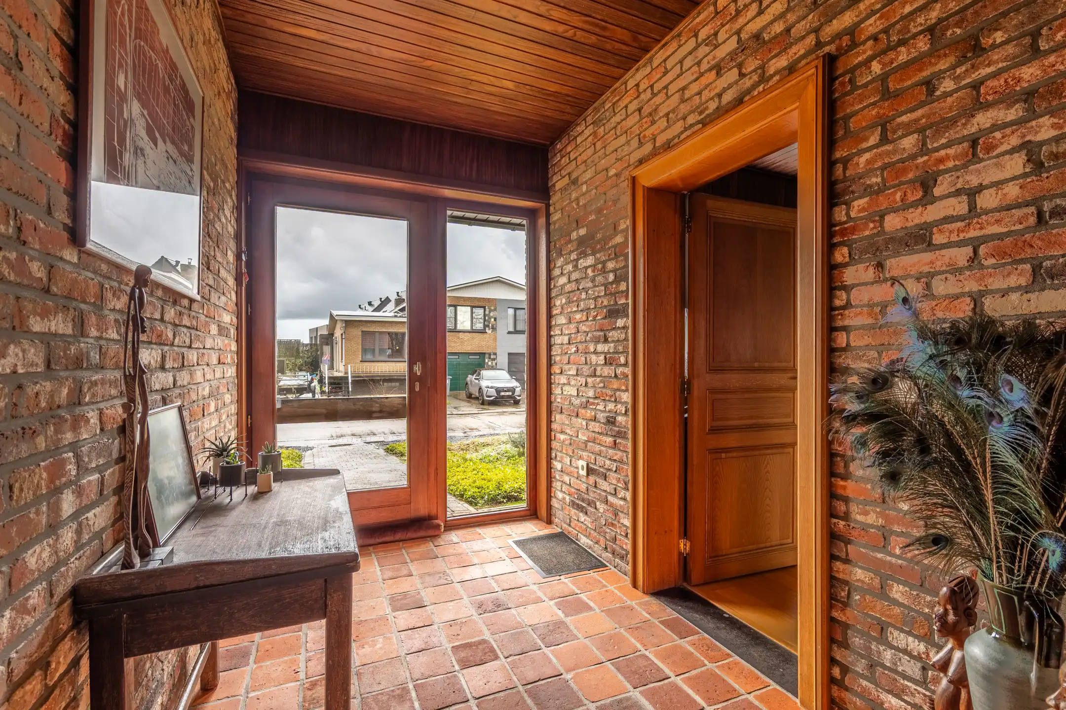 Gelijkvloerse ééngezinswoning met 3 slpk. en inpandige garage in Ravels  foto 3