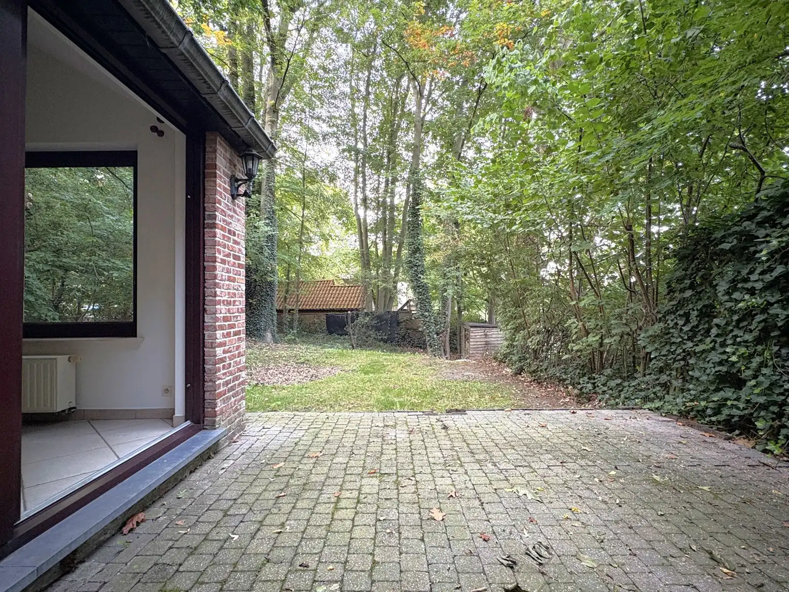 Ruime villa met 6 slaapkamers in groene omgeving foto 10