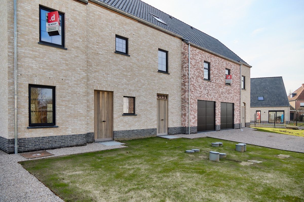 Ruime energiezuinige woning met 4 slaapkamers foto {{pictureIndex}}