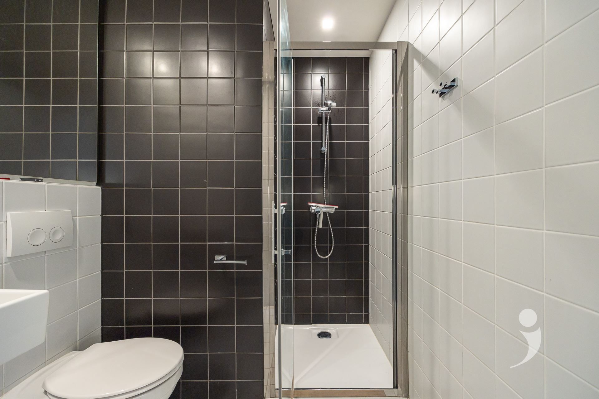 Luxueuze studentenkamer met eigen sanitair foto 8