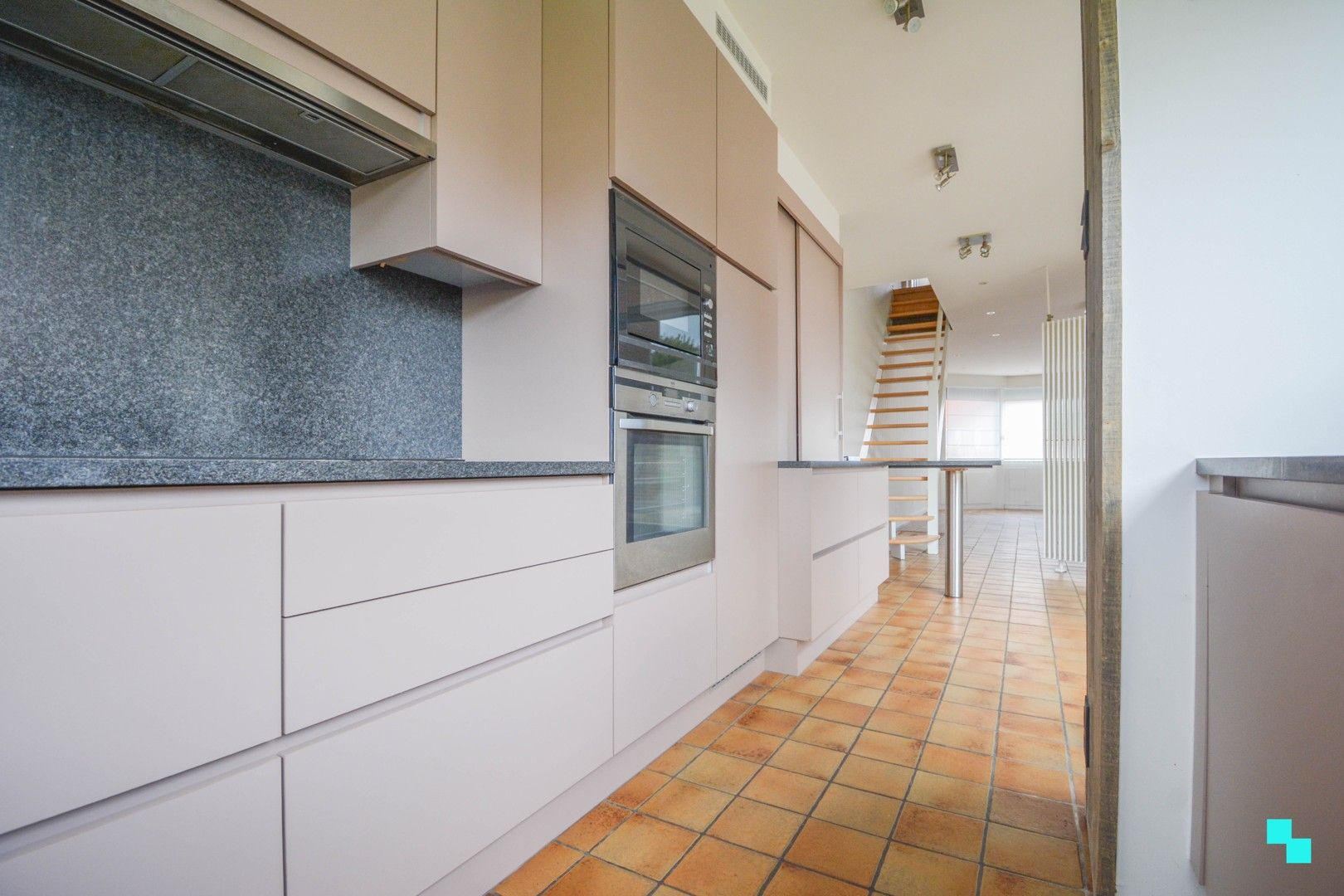 Eengezinswoning met 5 slp te centrum Roeselare foto 23