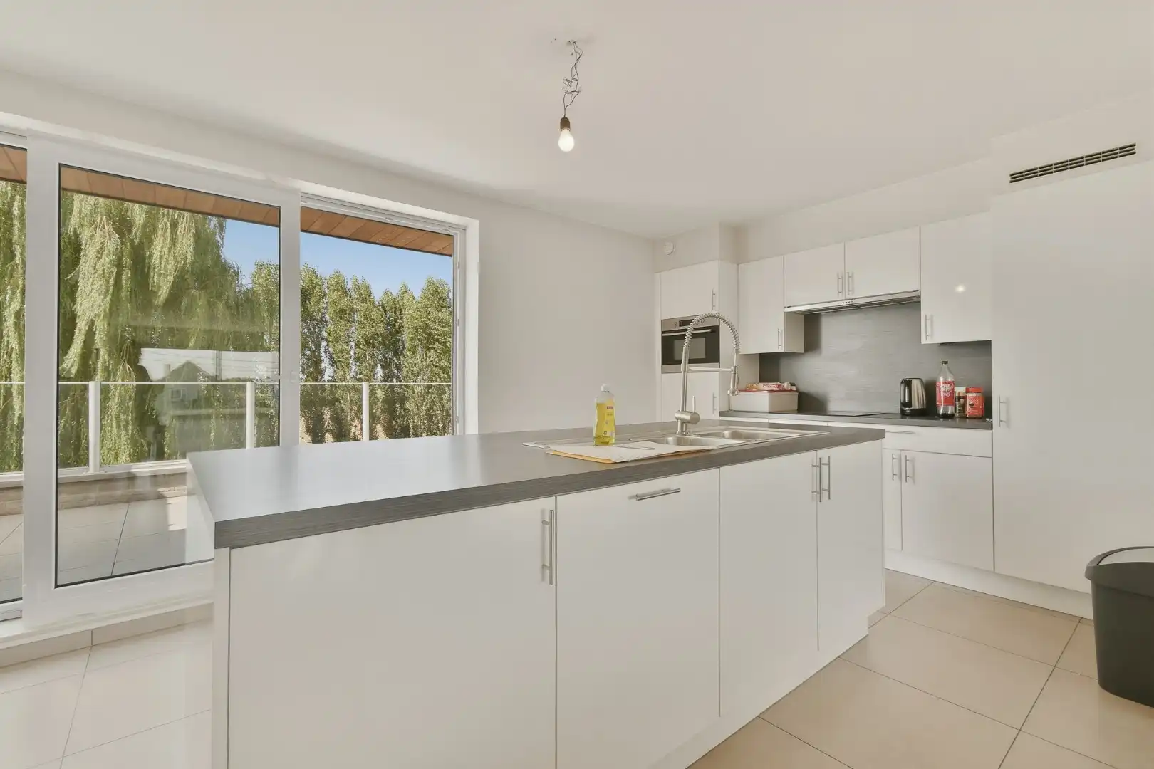 Duplexappartement met 3 slaapkamers te huur in Eernegem!  foto 5