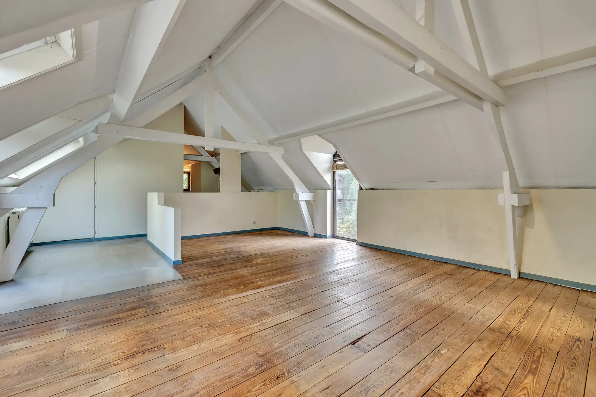 Fantastisch gerenoveerde hoeve met binnenzwembad foto 20