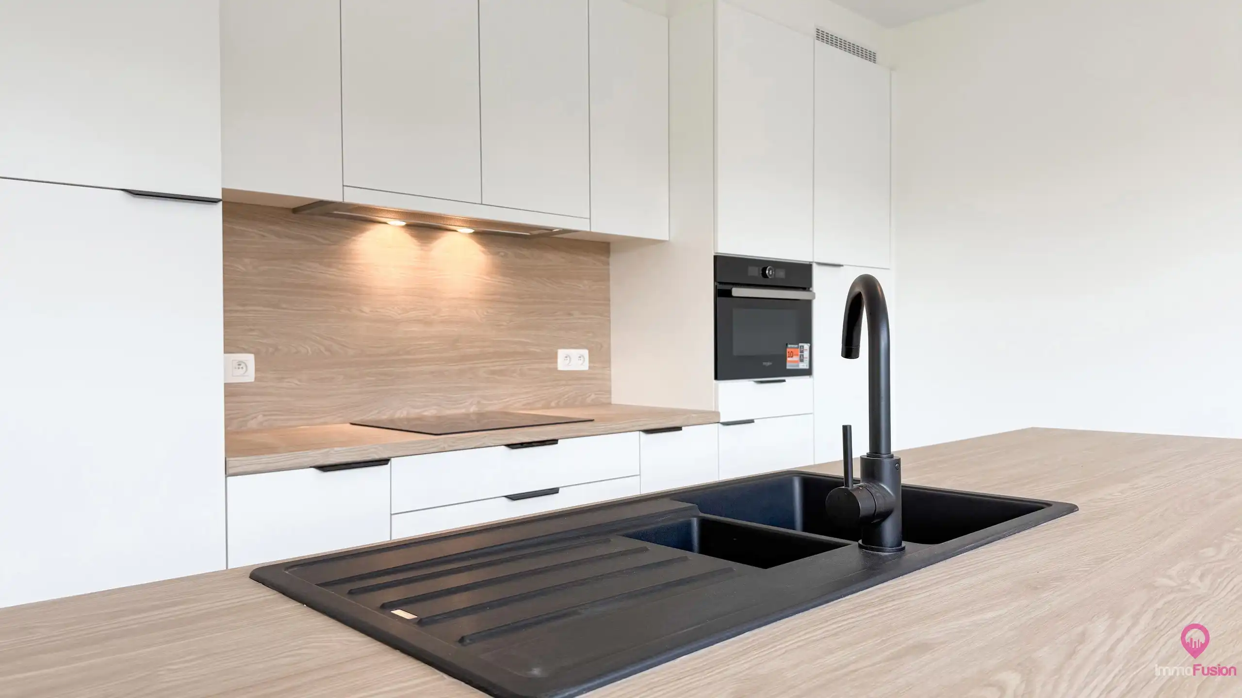 Praktische nieuwbouwwoning met 3 slpks in rustige straat! foto 2