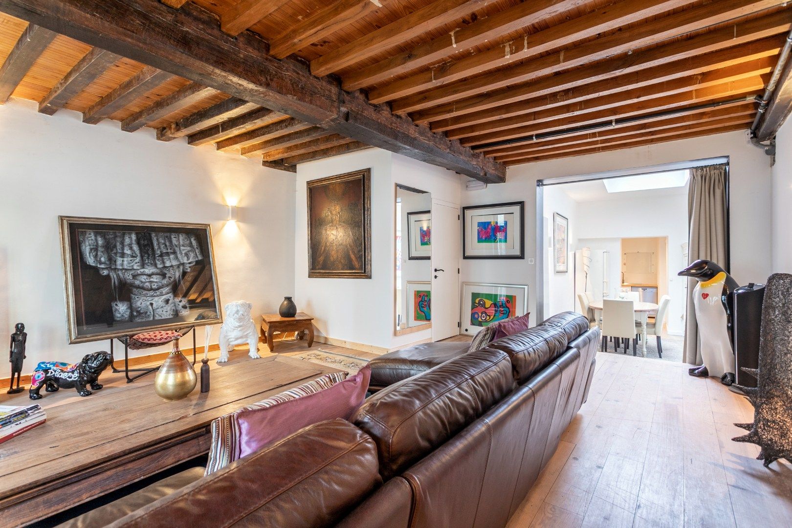 Uniek triplex-appartement in het centrum van Halle foto 3