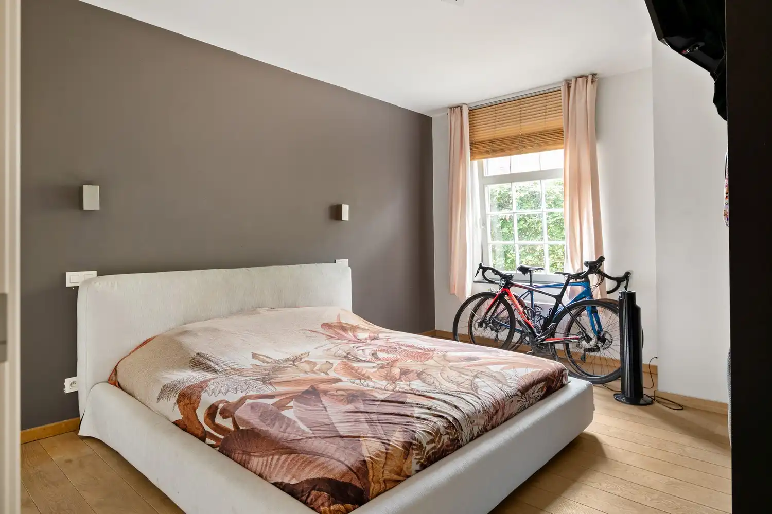 Instapklaar gelijkvloers één-slaapkamer appartement met staanplaats te Boechout foto 13