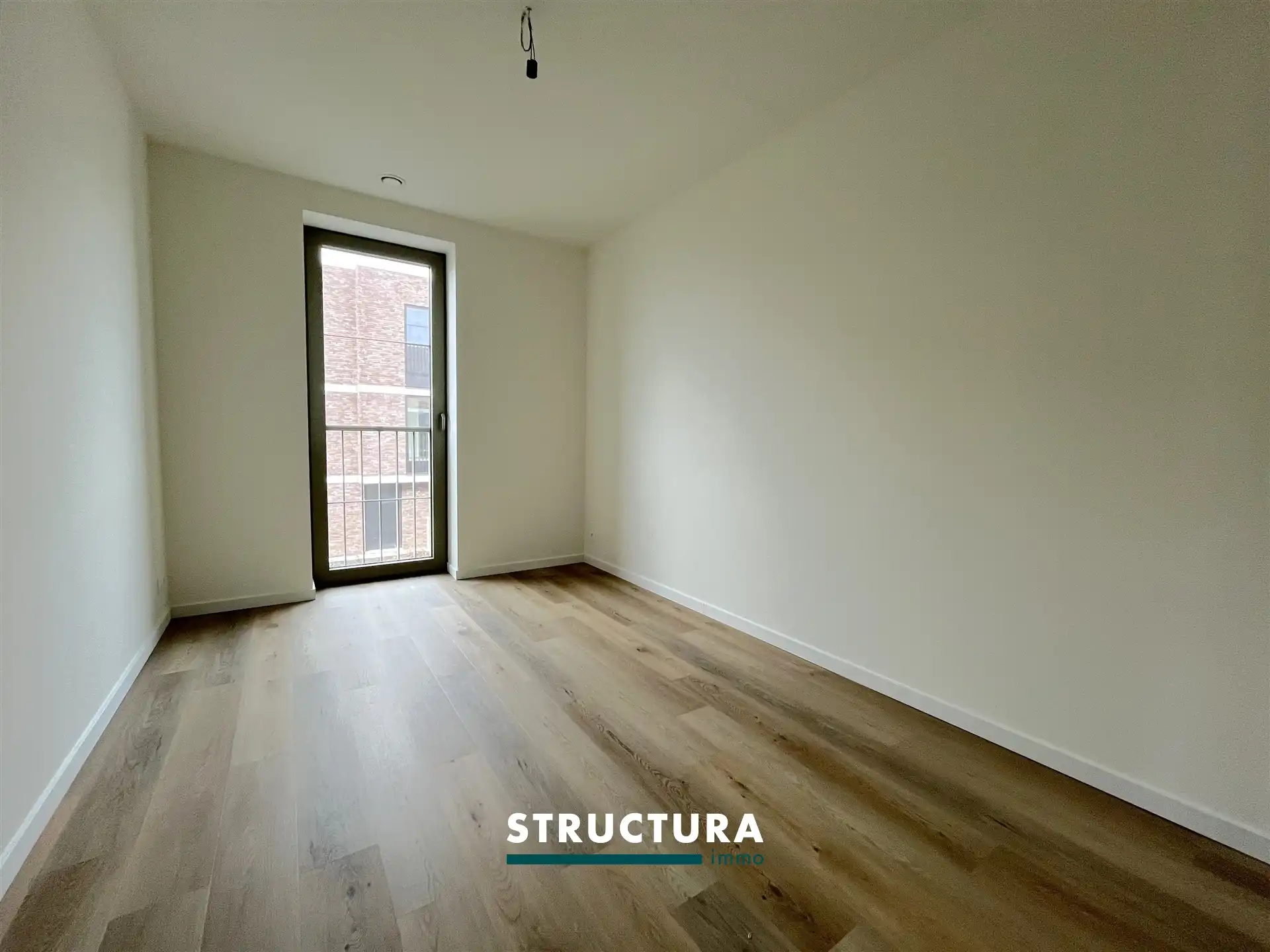 Appartement met 2 kamers en terras foto 7