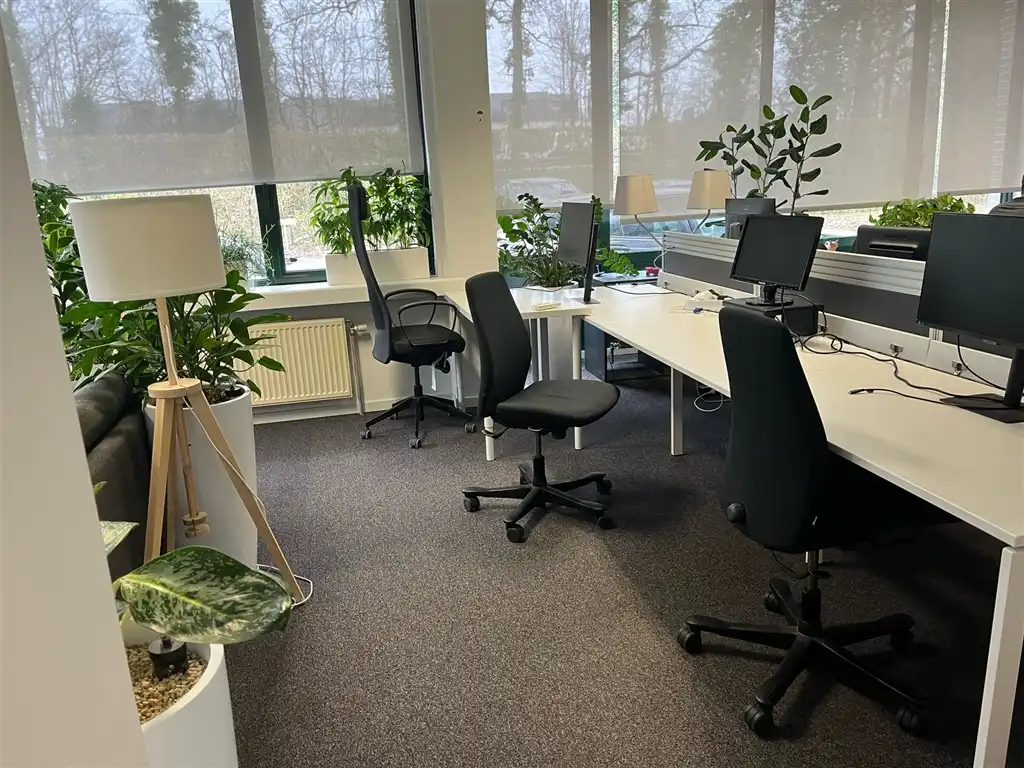 Instapklaar kantoor gelegen in Kontich foto 17