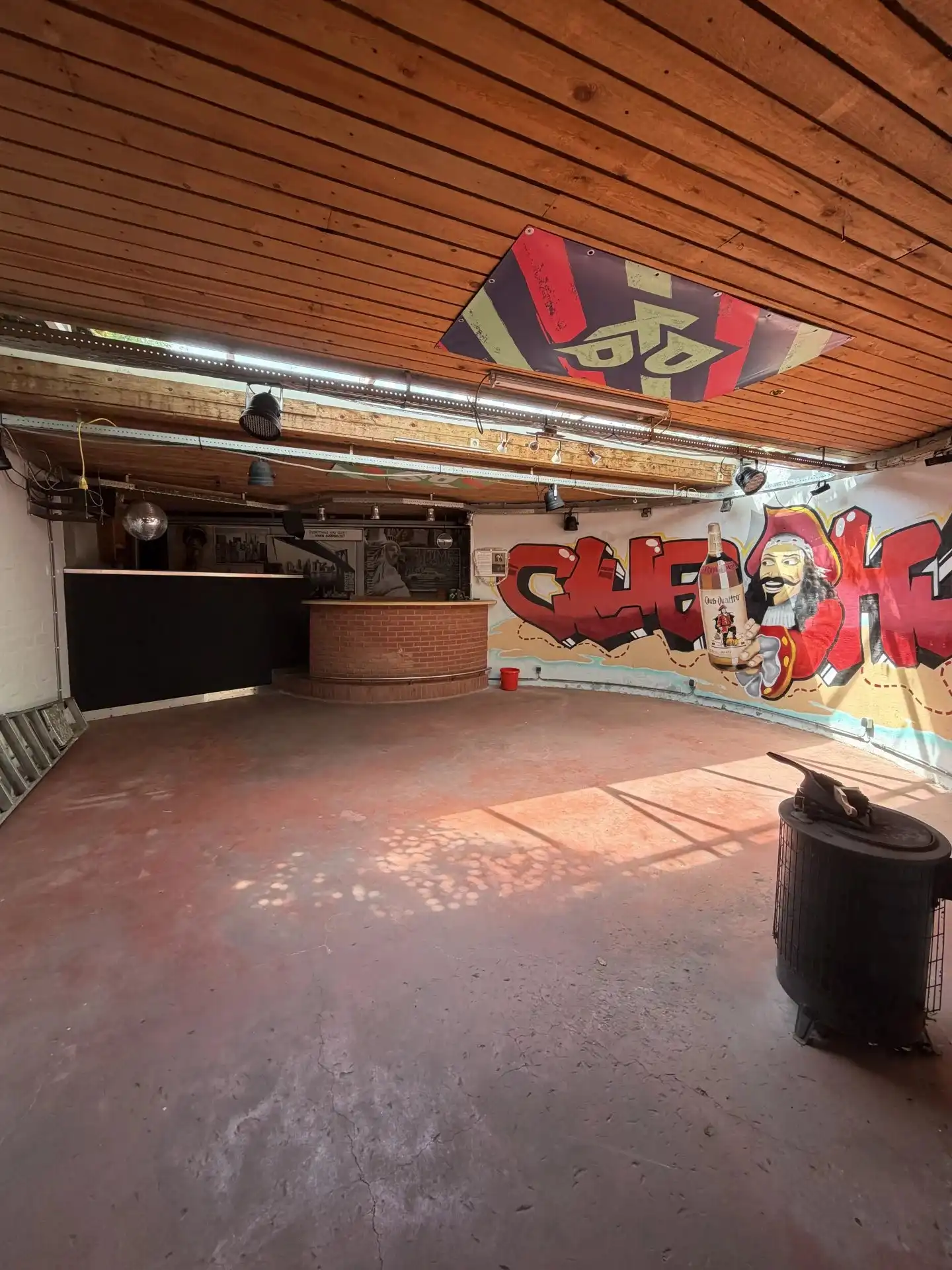Gelijkvloerse commerciële ruimte in het centrum van Kiewit foto 15