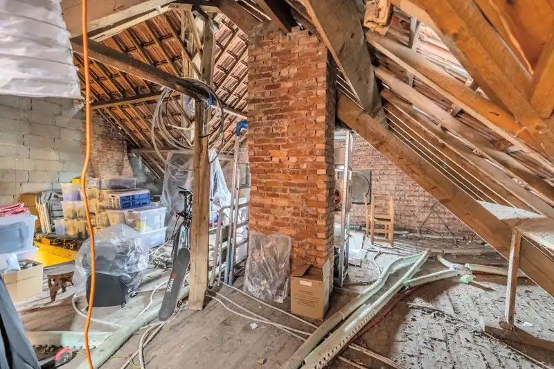 Goed gelegen woonappartement foto 18