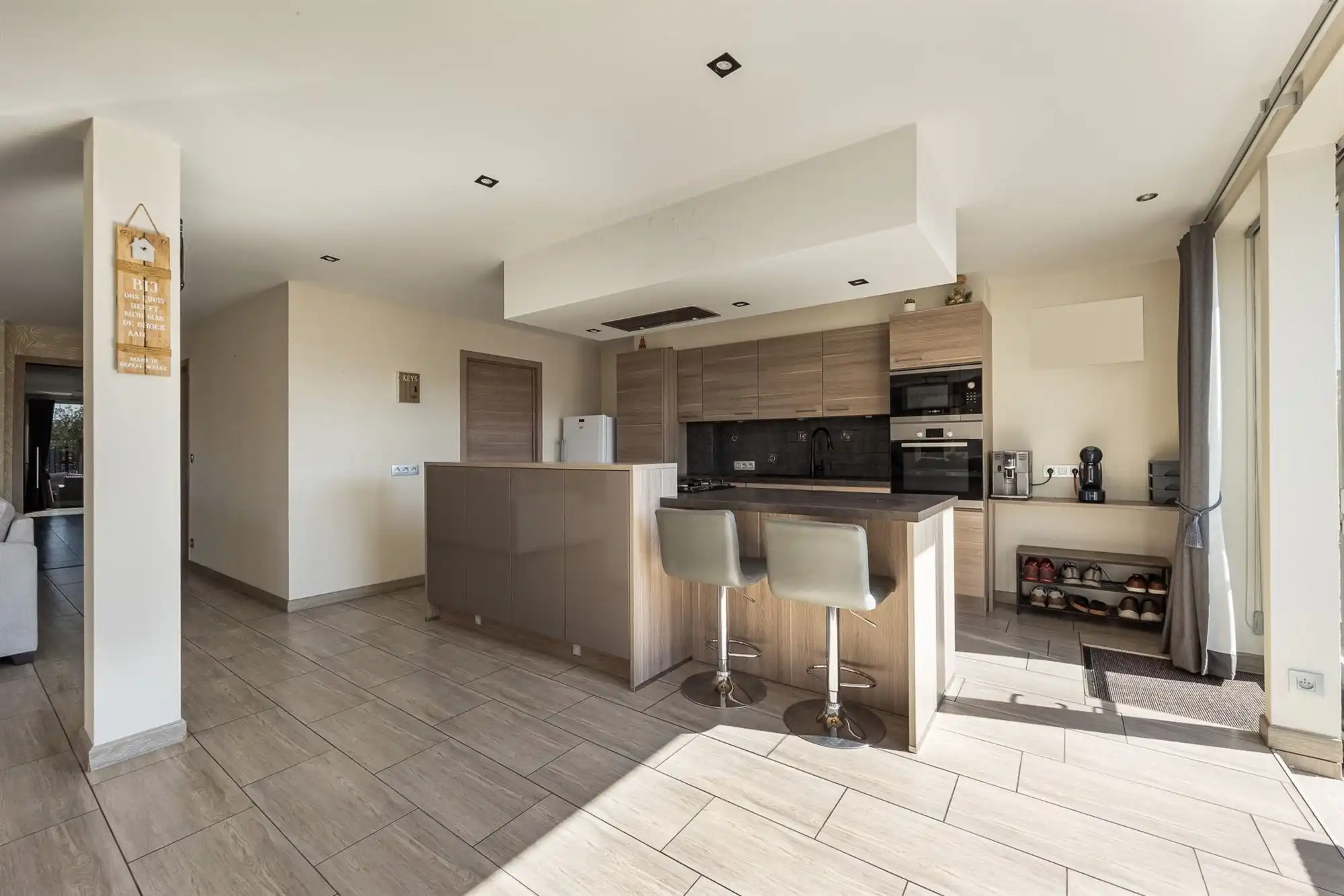 Ruim gelijkvloersappartement met zwembad  foto 8