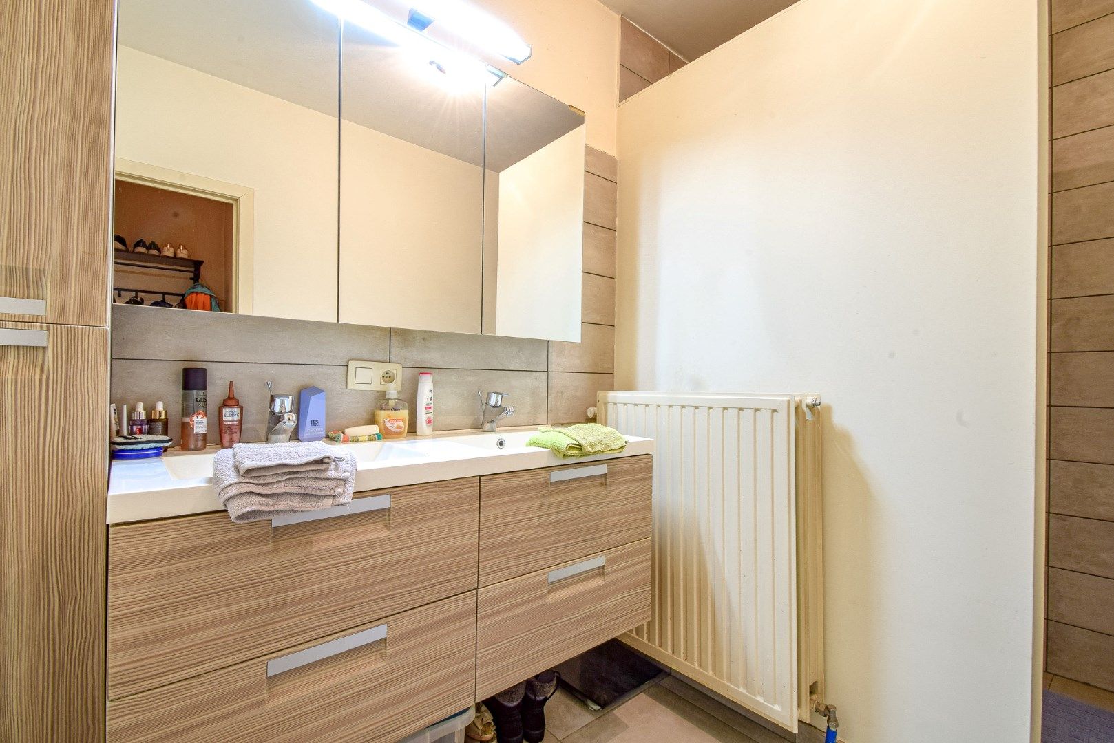 Gelijkvloersappartement met twee slaapkamers en terras foto 9