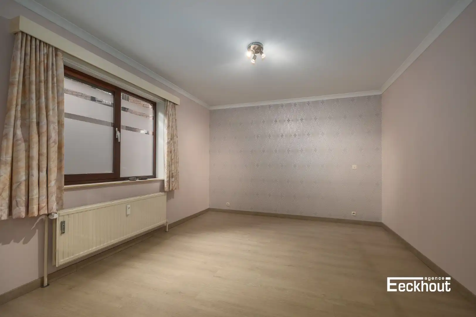Ruim en zonnig appartement met open zicht en 2 slaapkamers, in het centrum van Oostende, vlakbij jachthaven. foto 9