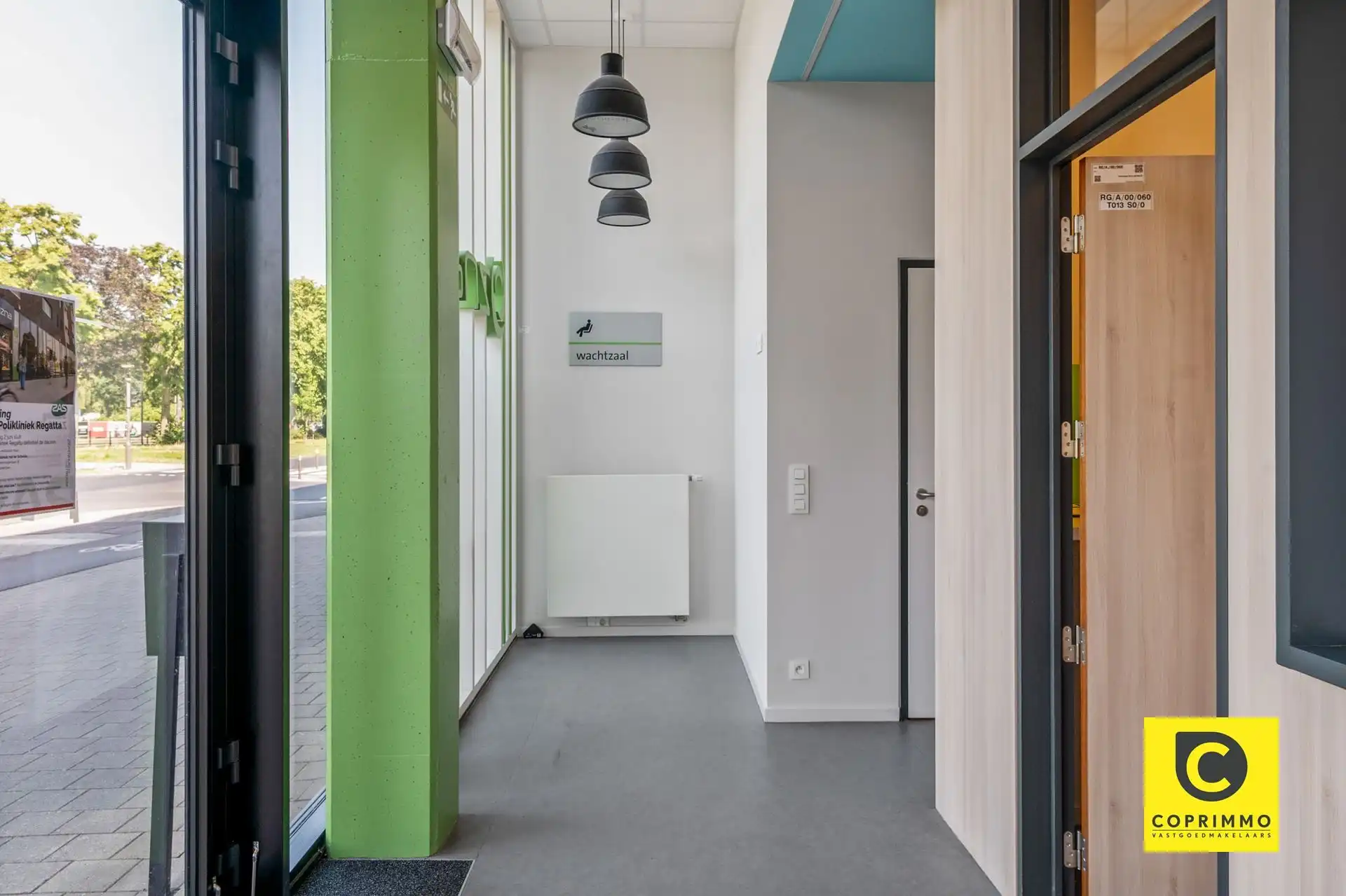 Veelzijdig handelspand/kantoor foto 3