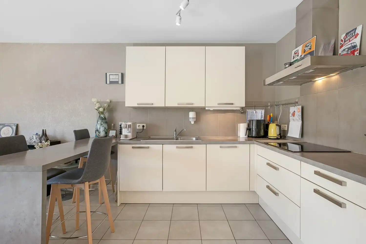 Instapklaar appartement met 2 slpkrs foto 9