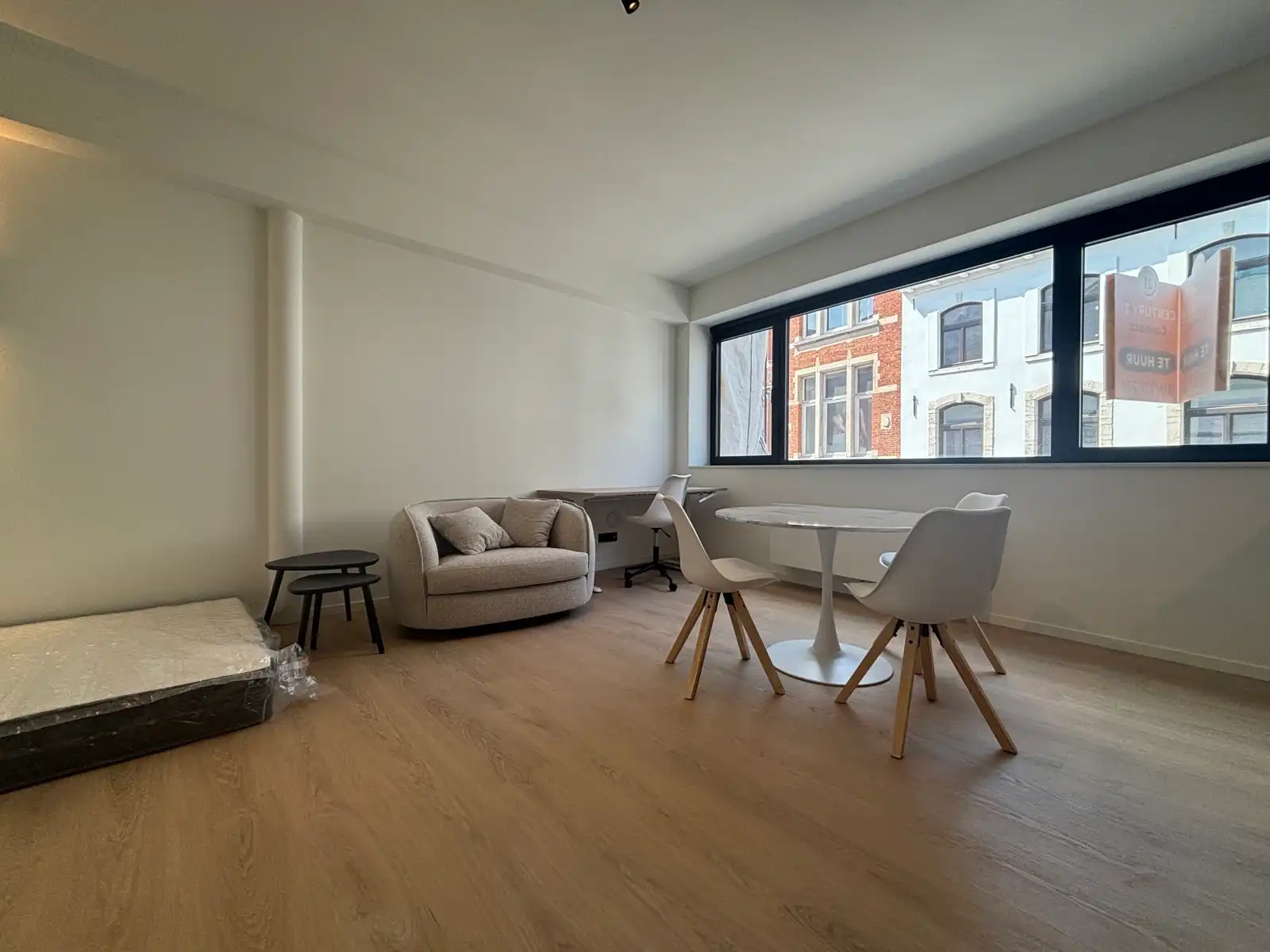 BEMEUBELDE STUDIO'S IN HARTJE LEUVEN foto 4