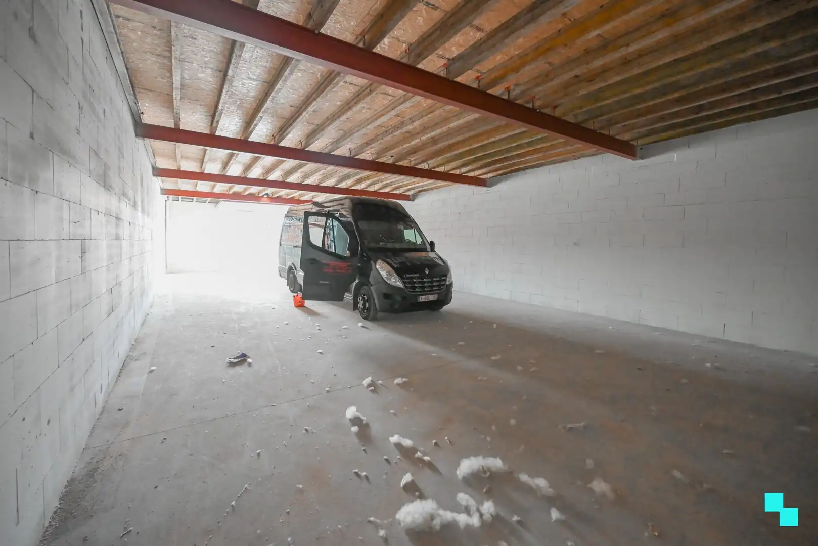 Nieuwbouwloods van ca. 166 m² in Izegem foto 4