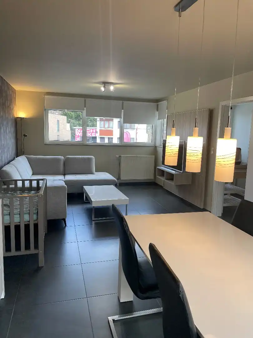 Verzorgde bel-etagewoning met 3 slpk, terras, patio  en garage nabij het centrum van As. foto 8