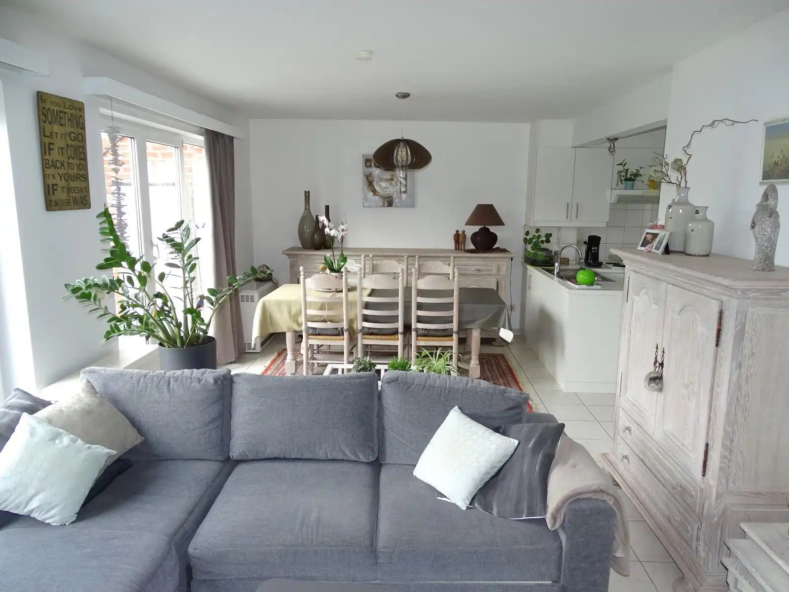 2-slaapkamer app met ruim zongericht terras + parking! foto 4