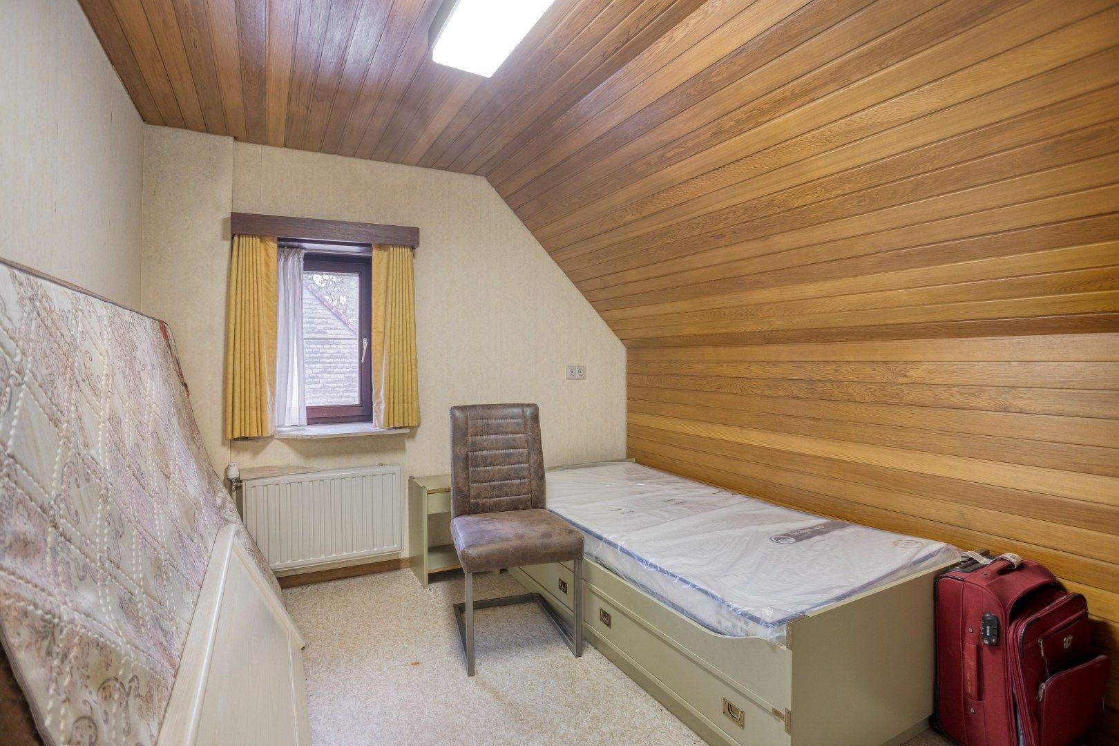 Instapklare charmante woning met 4 slpks, gelegen op een perceel van 438m² !  foto 12