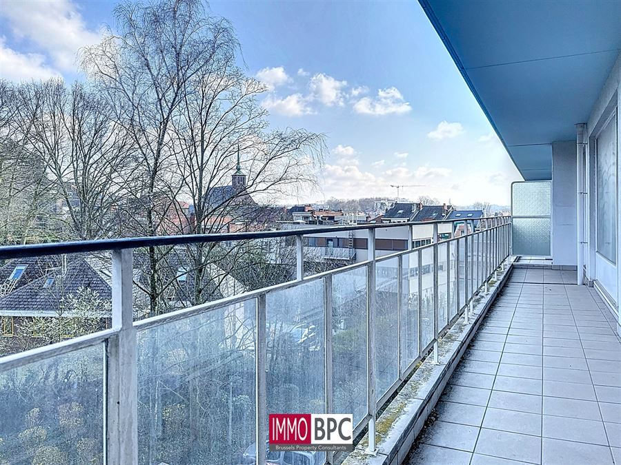 Appartement met ruim terras in hartje Ukkel en garagebox foto 15
