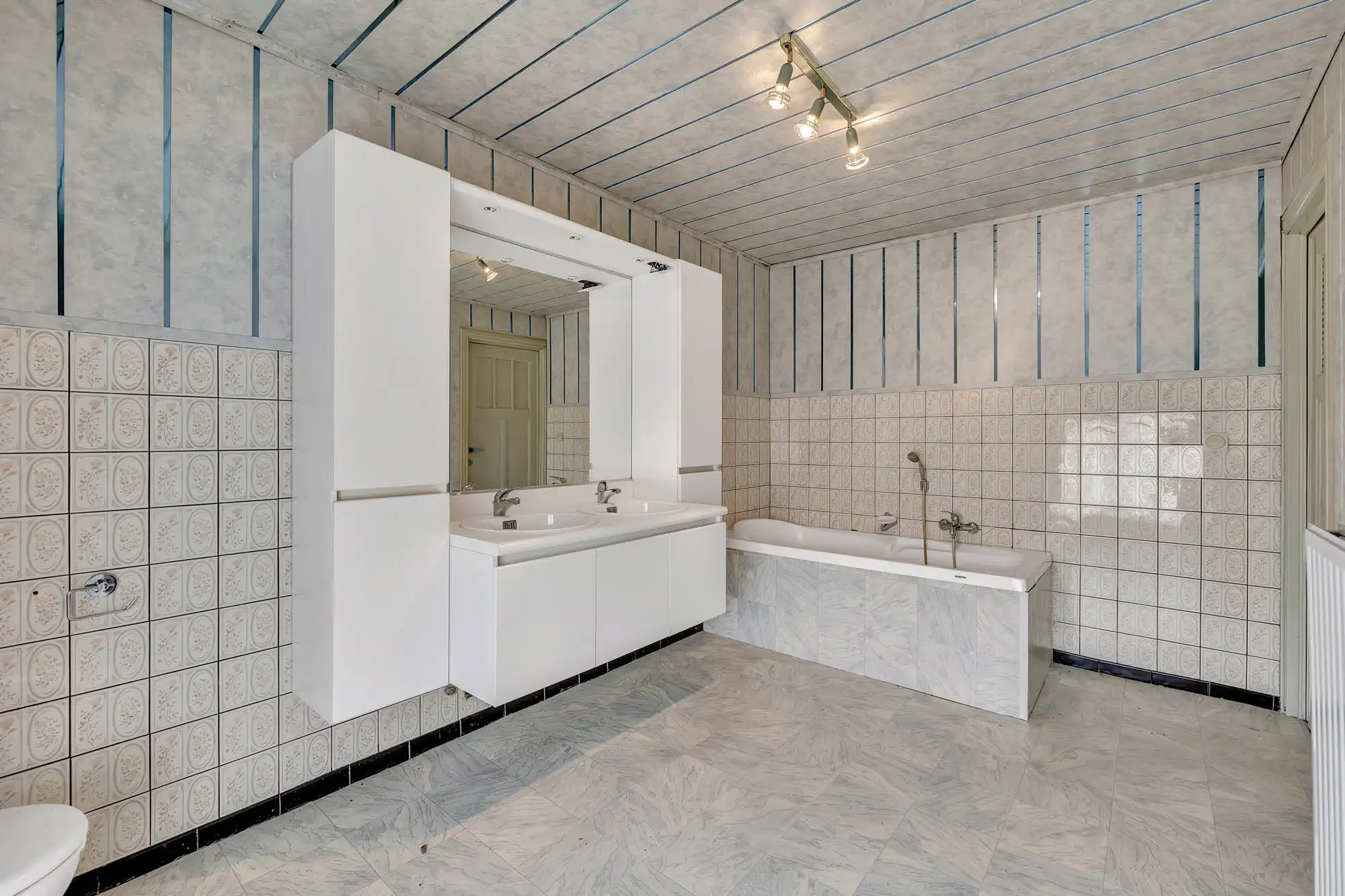 Woning te koop in Appelterre-Eichem! foto 17