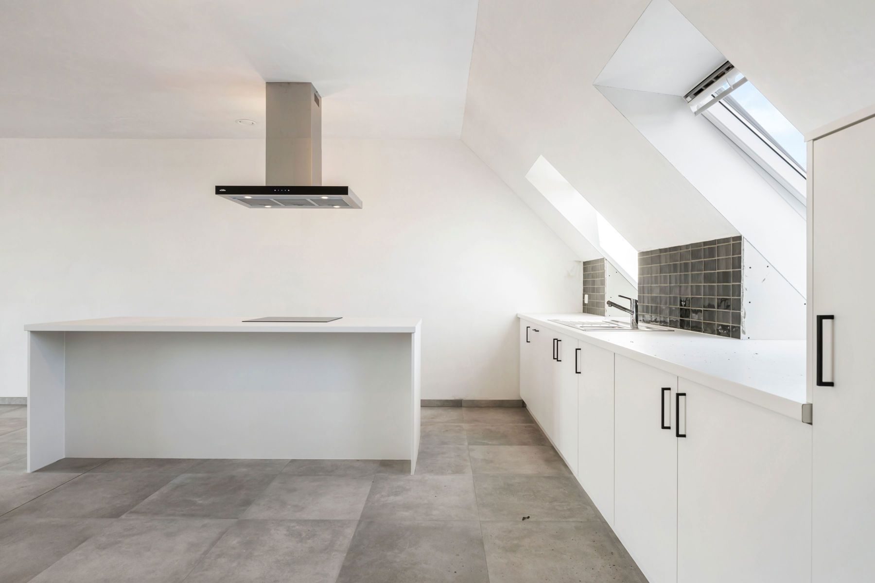 Prachtig nieuwbouwappartement met volledige zolderverdieping foto 5