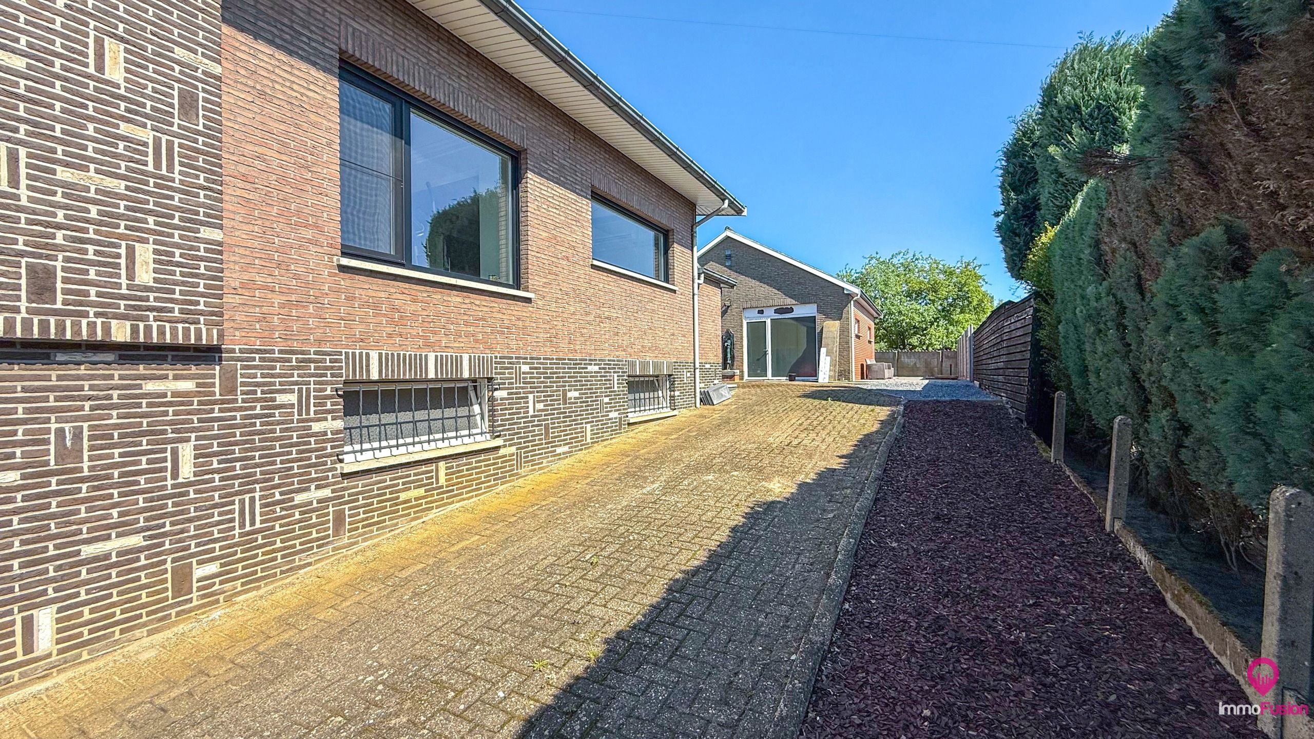 Open woning met bijgebouw van 60m² en 3 slpks op 8a36ca! foto 28