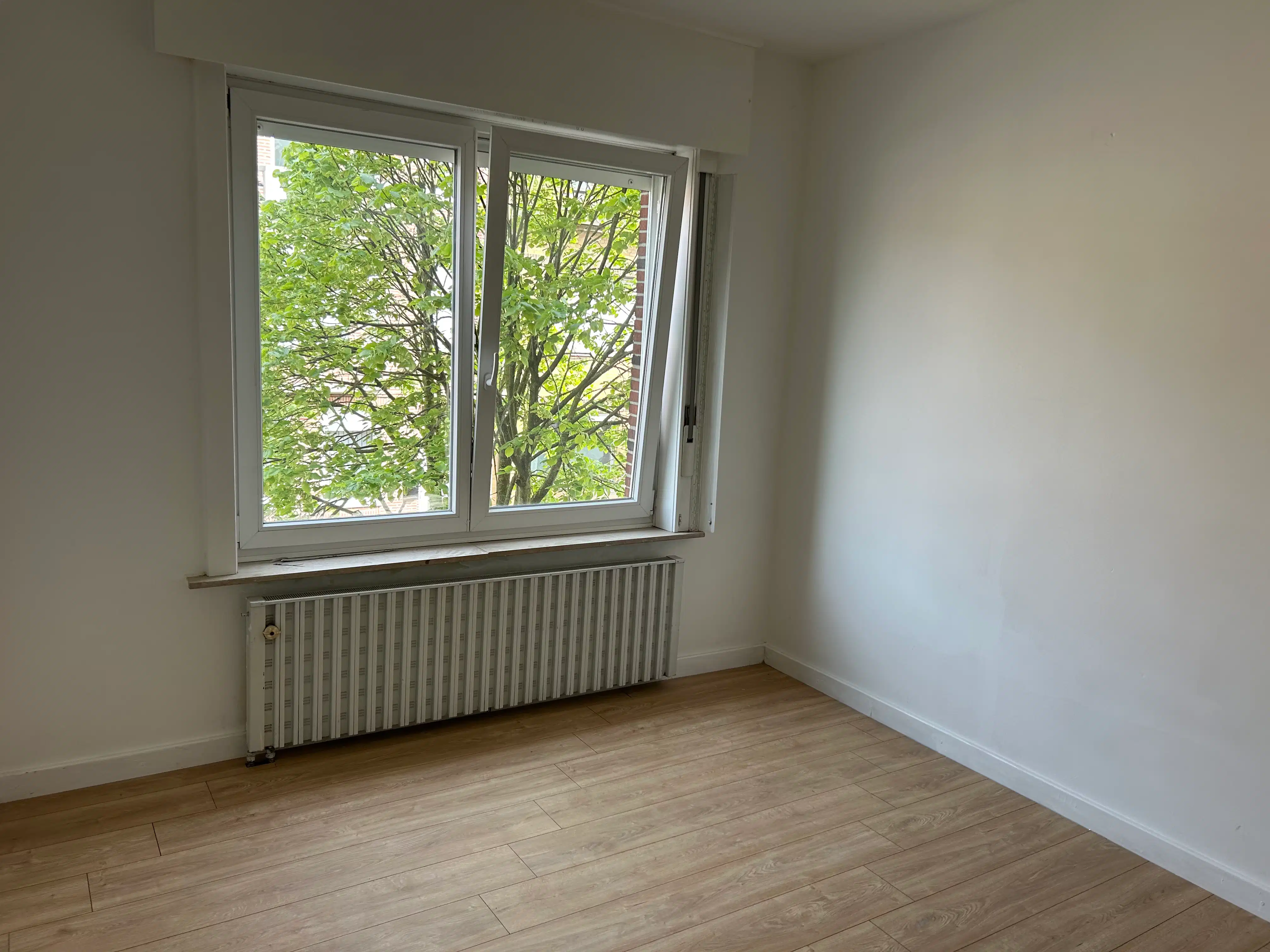Volledig vernieuwde woning met 3 slaapkamer en dubbele garage. foto 8