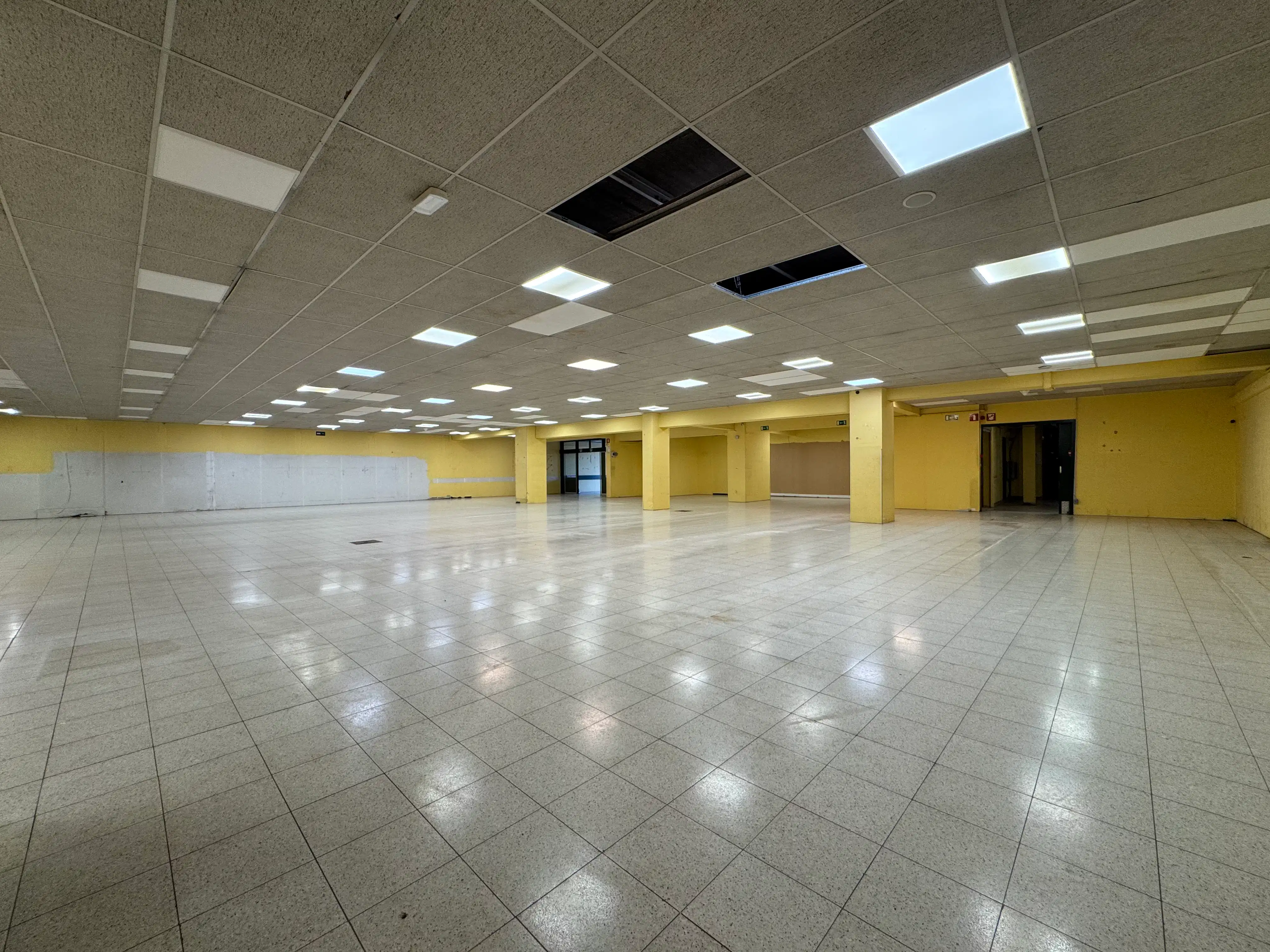 Handelsgelijkvloers 625 m² foto 5
