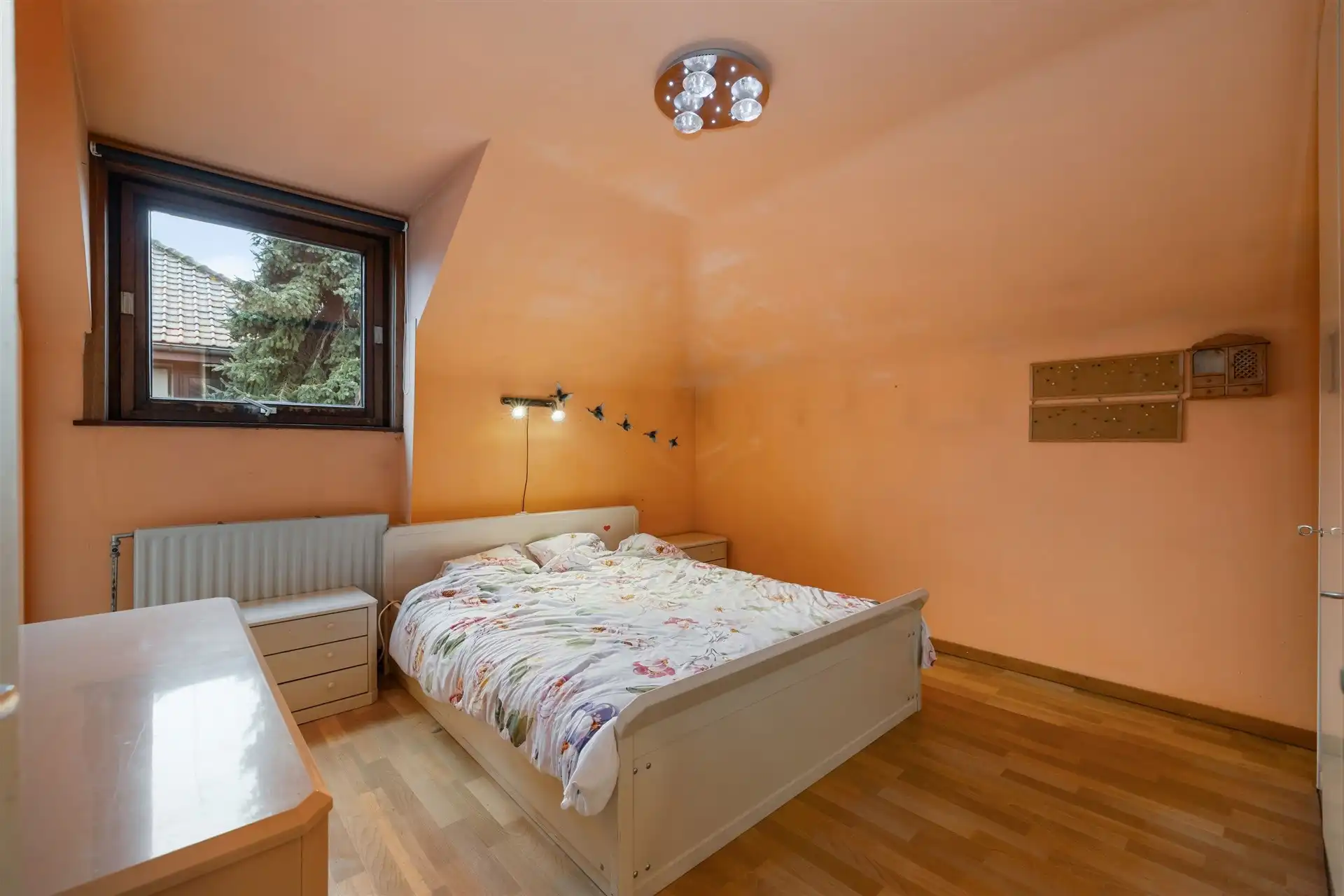 Instapklare gezinswoning met 3 slaapkamers nabij het centrum foto 8