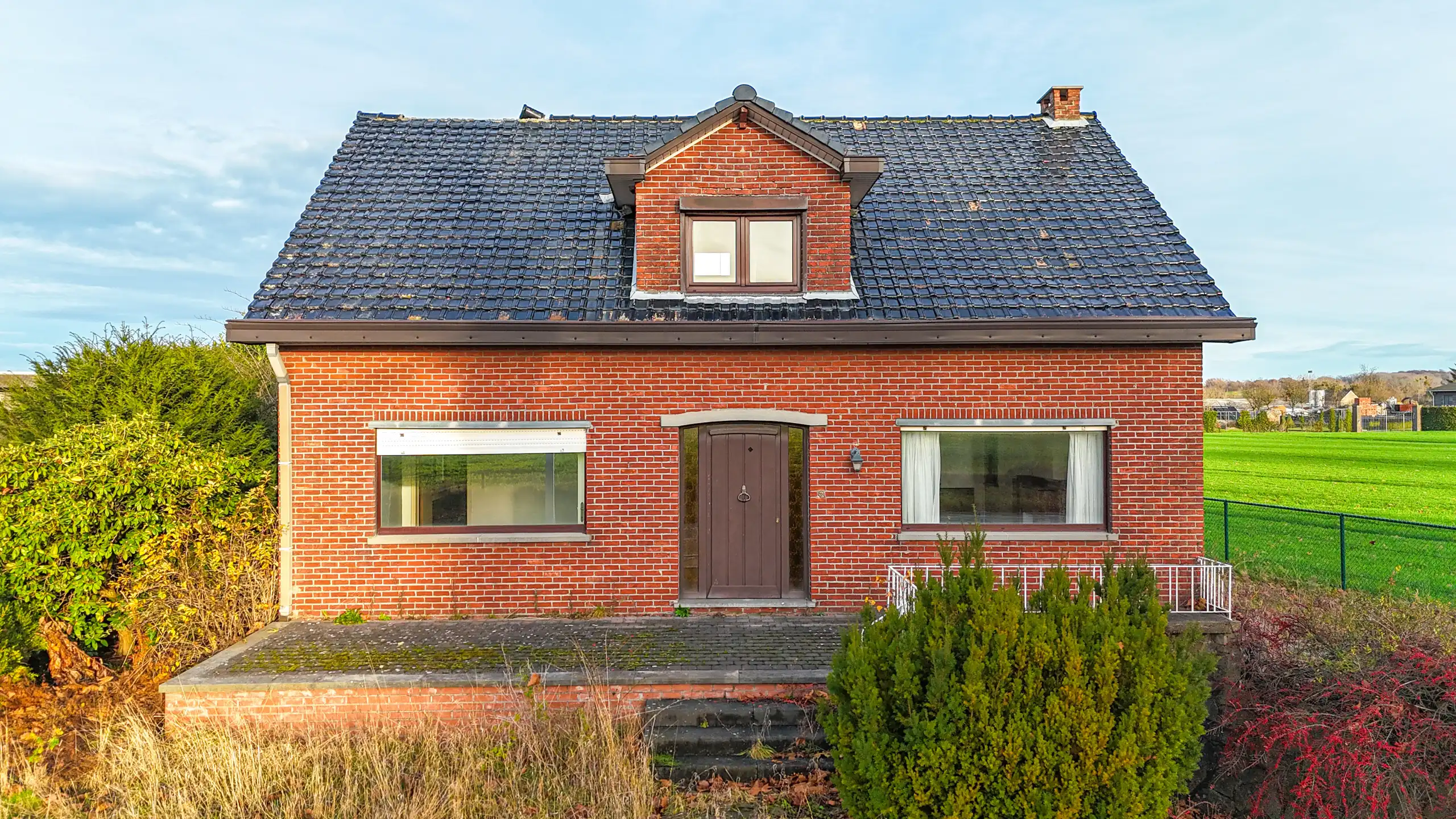 Charmante woning met potentieel tussen Kortessem–Tongeren! foto {{pictureIndex}}