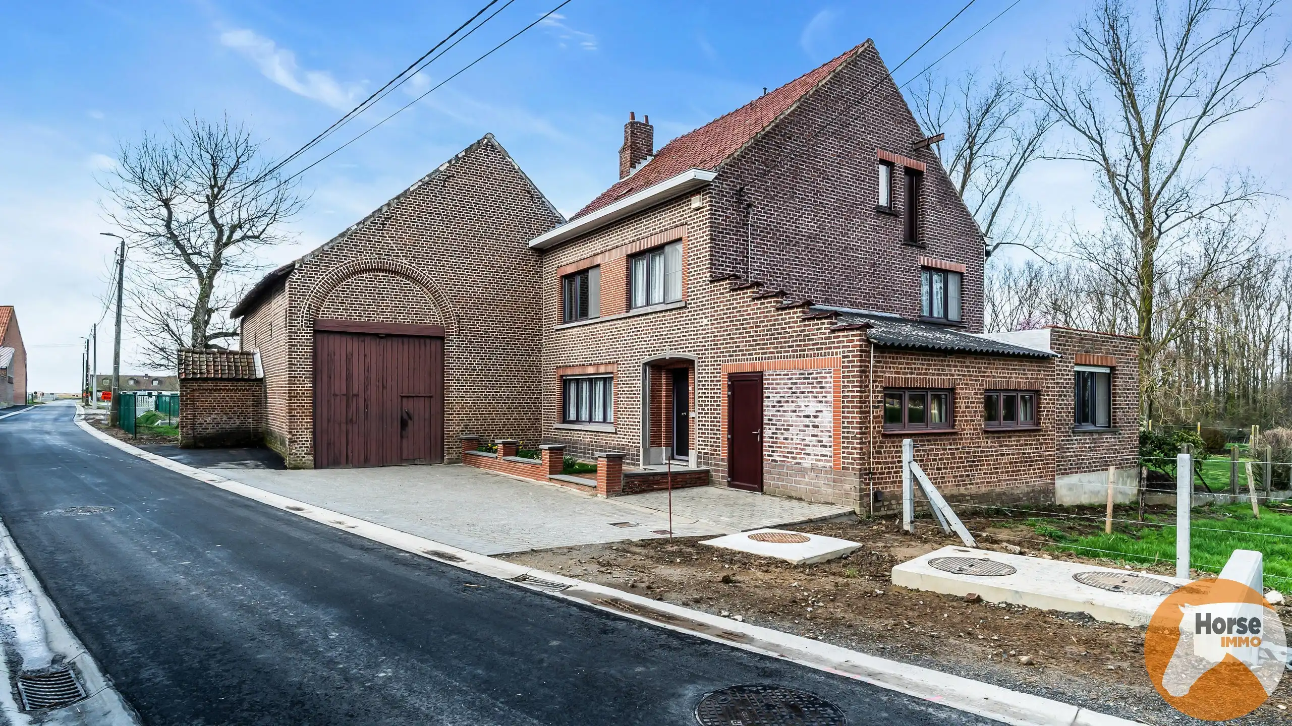 GOOIK - Woning met schuur en weide op adembenemende locatie foto 2