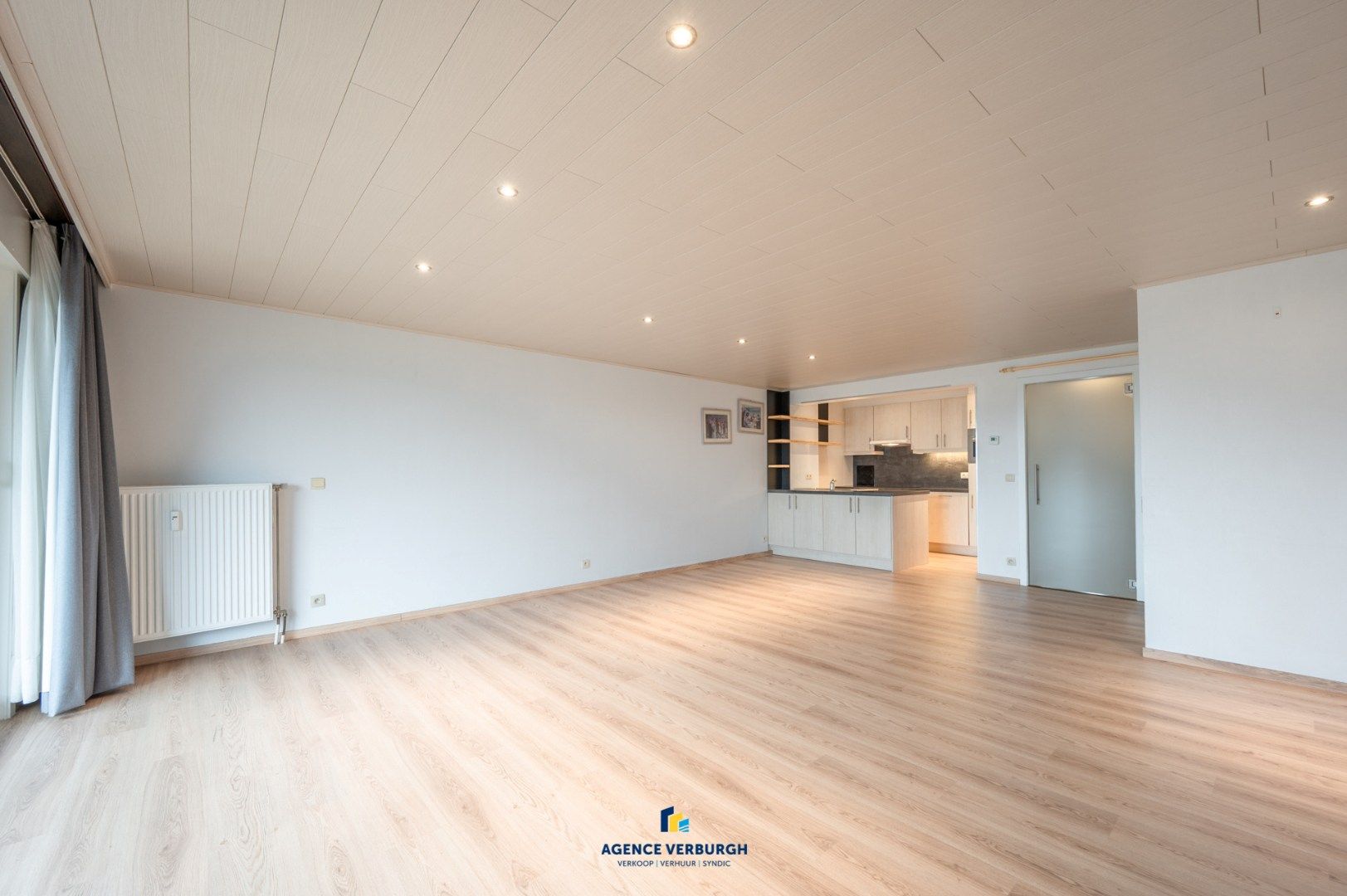 Lichtrijk 2-slpk appartement foto 4