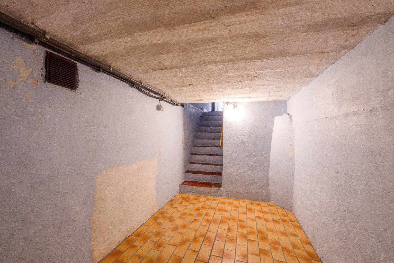 CHARMANTE ALLEENSTAANDE WONING MET 3 SLPKS | GARAGE & TUIN  foto 9