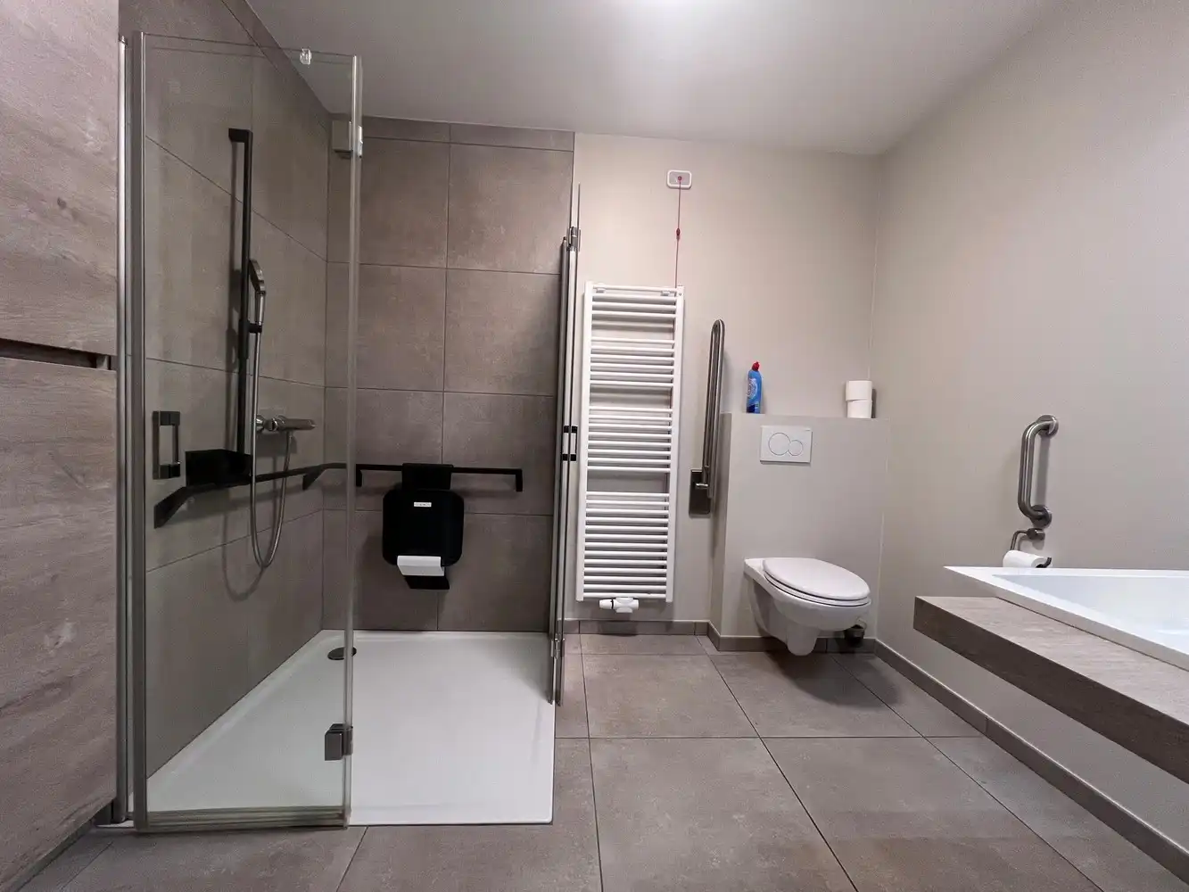 Instapklaar appartement/serviceflat met groot terras en gemeenschappelijke ontmoetingsruimte foto 7