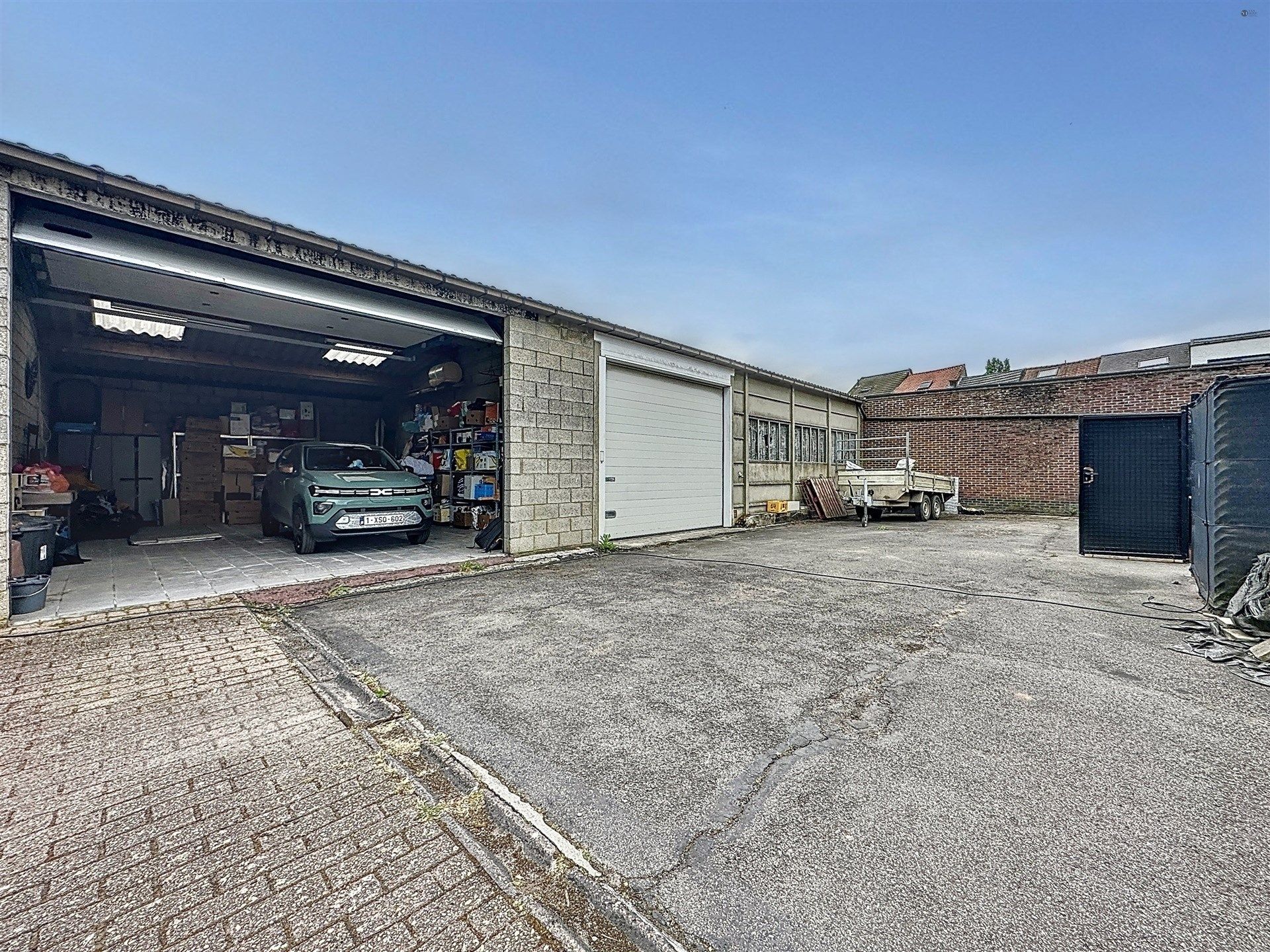 Gezinswoning met 2 slaapkamers, ruim magazijn en halfopen karakter op toplocatie! foto 13