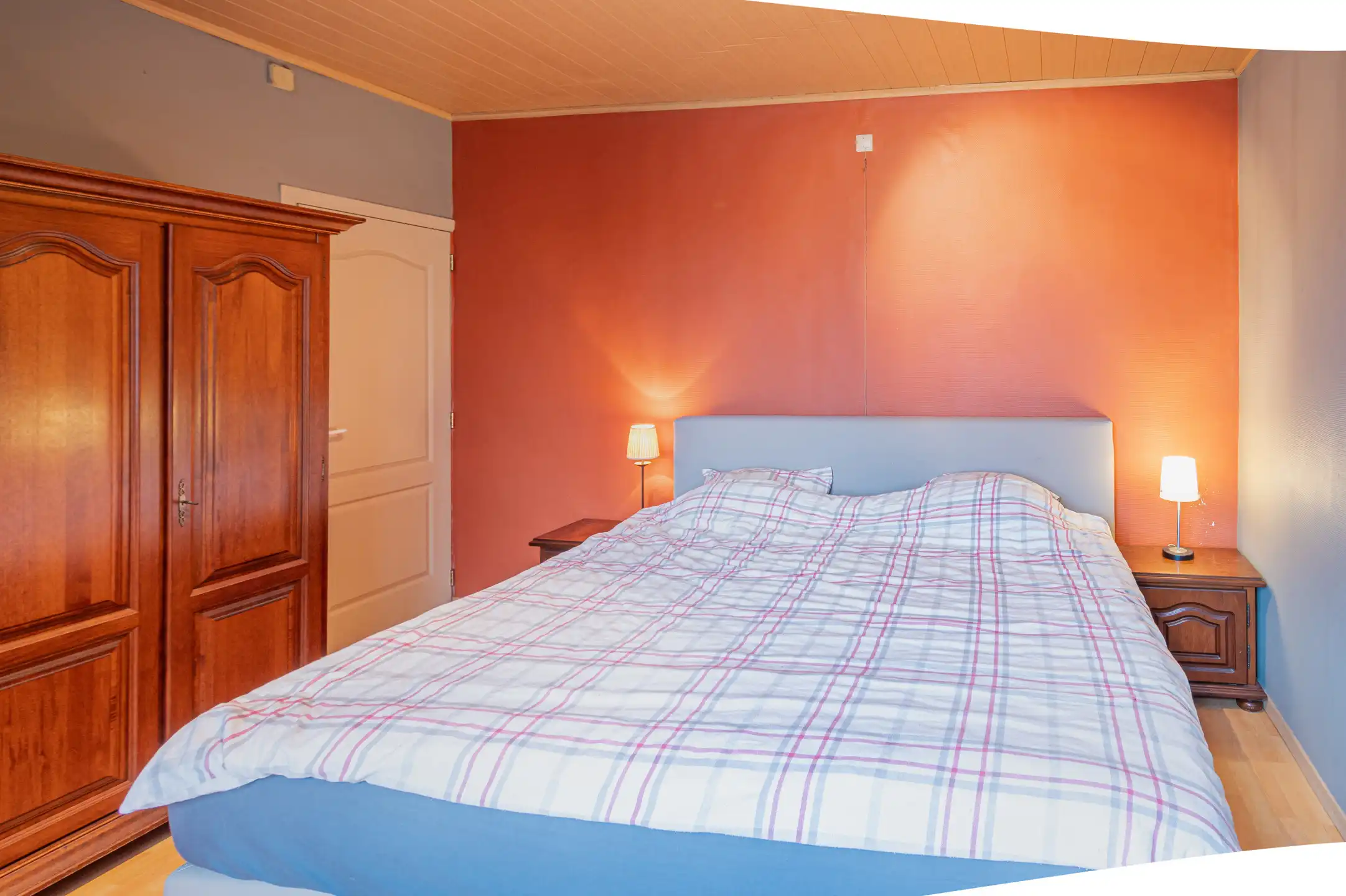 Gezellige woning op centrale locatie met dubbele garage!  foto 12